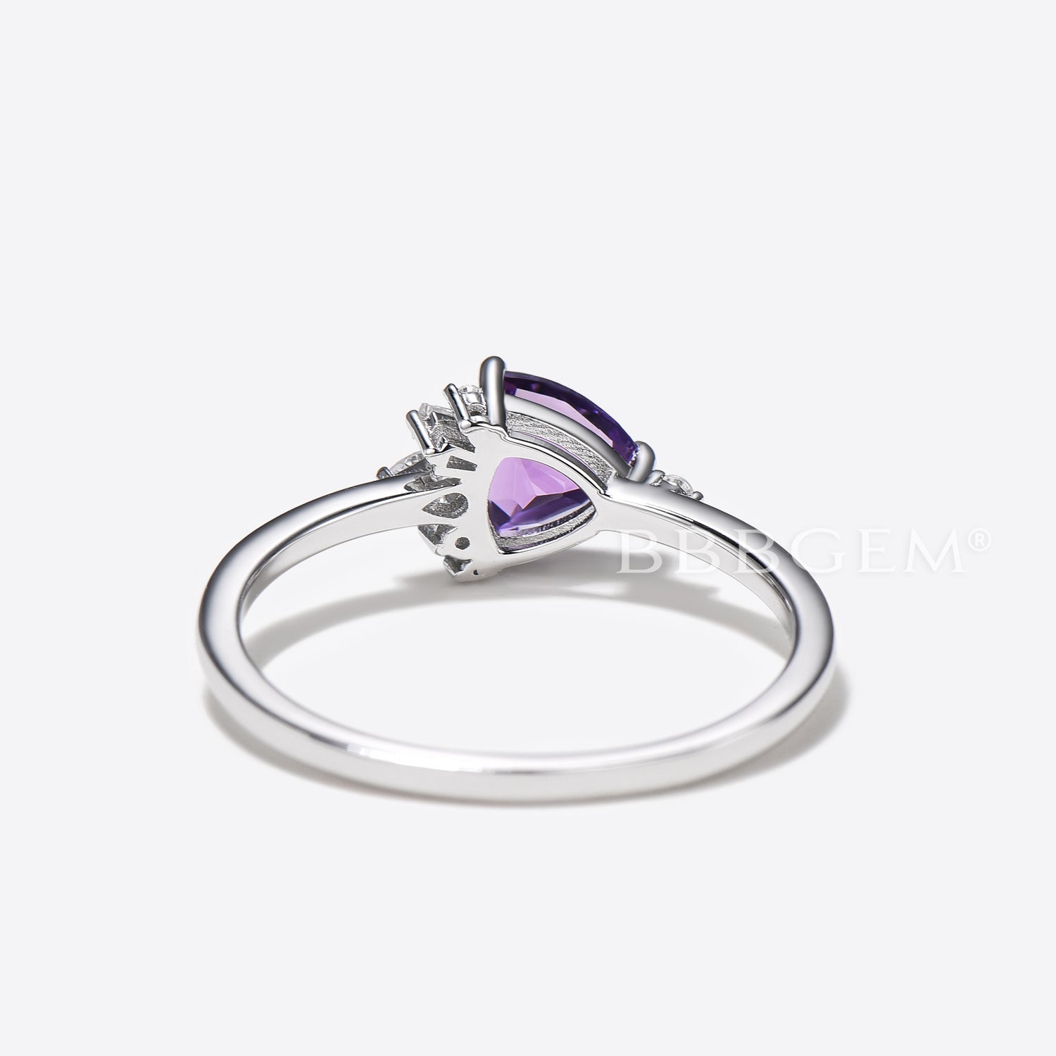 Exquisite Trilliant Cut Amethyst Engagement Ring in 14K White Gold with Moissanite Cluster - Perfect for Proposals, Anniversaries & Romantic Occasions
