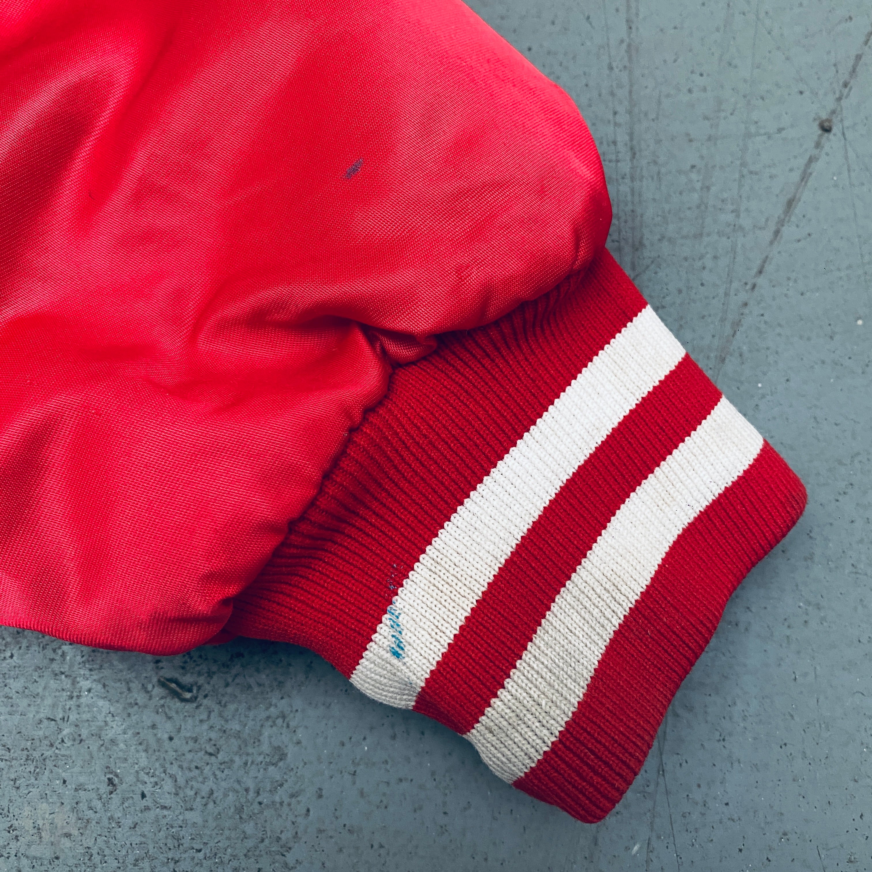 1990s Wisconsin Badgers Champion Satin Stitched Reverse Spellout Bomber Jacket - XL/XXL - Vintage College Football Apparel for Fans & Collectors
