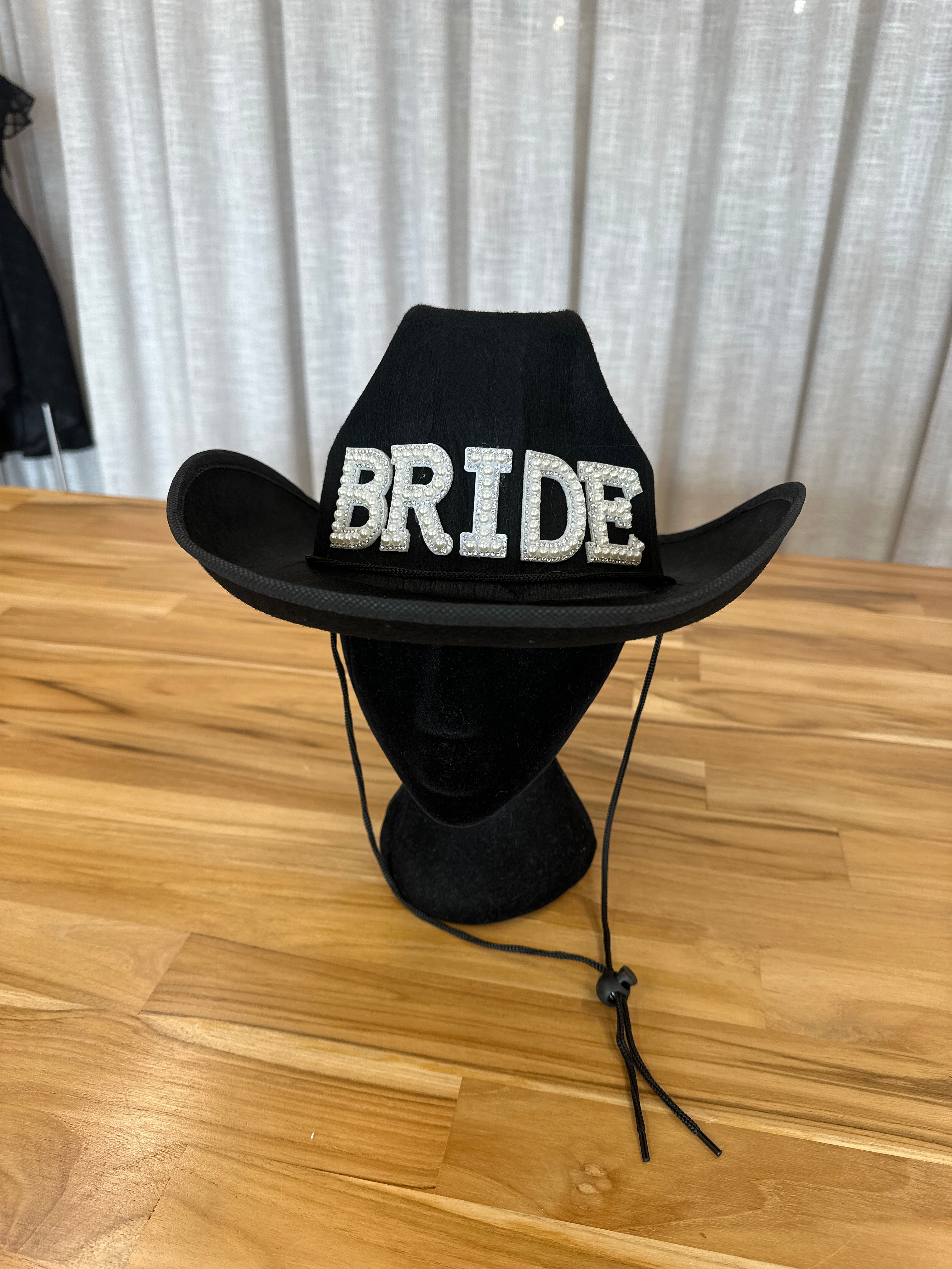 Cowgirl Hat for Women - Western Style Bride Cowgirl Hat - Fashionable Cowboy Hat for Weddings, Rodeos & Country Events