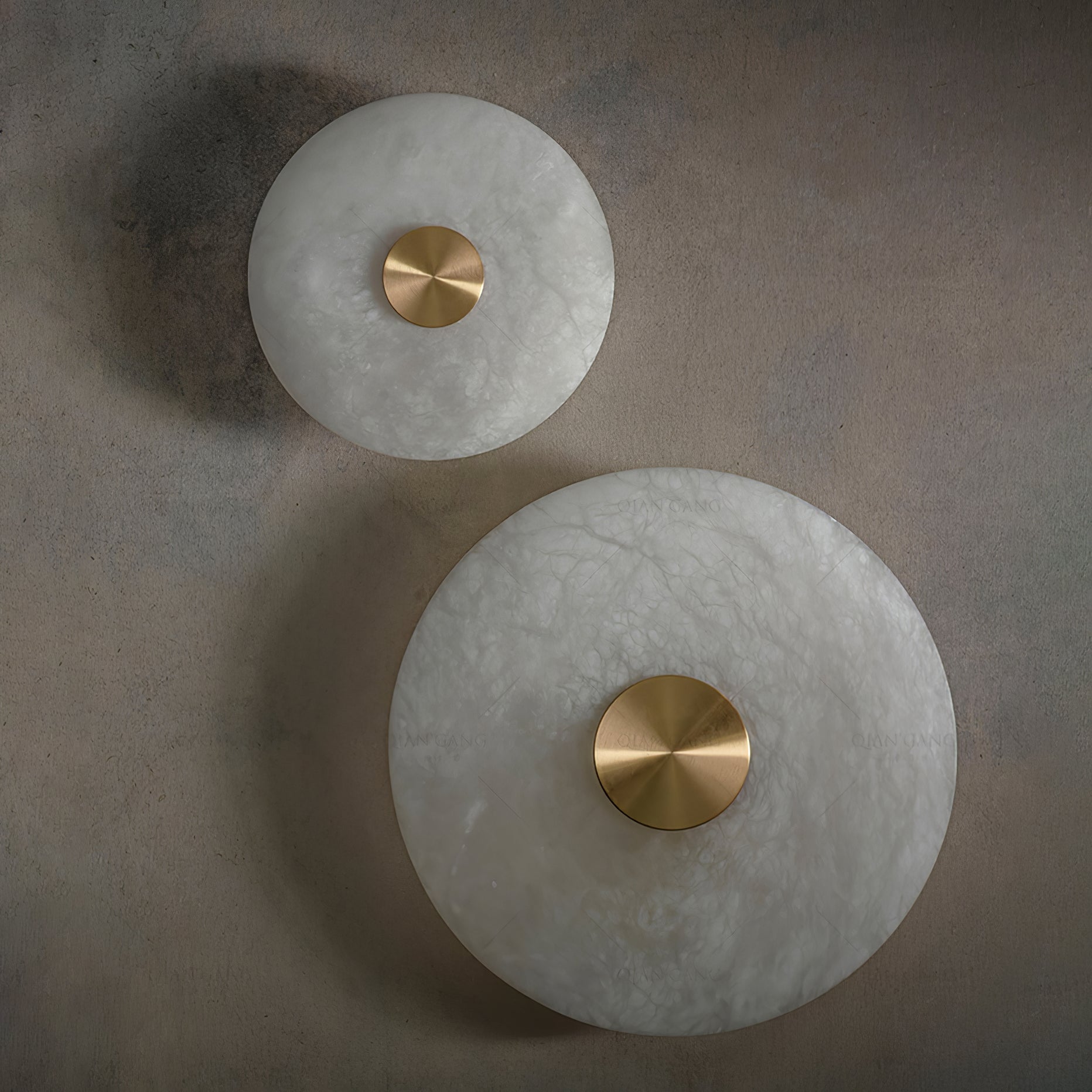 Modern Disc Shaped Alabaster Wall Light - Elegant Round Sconce for Bedroom, Living Room & Hallway Lighting