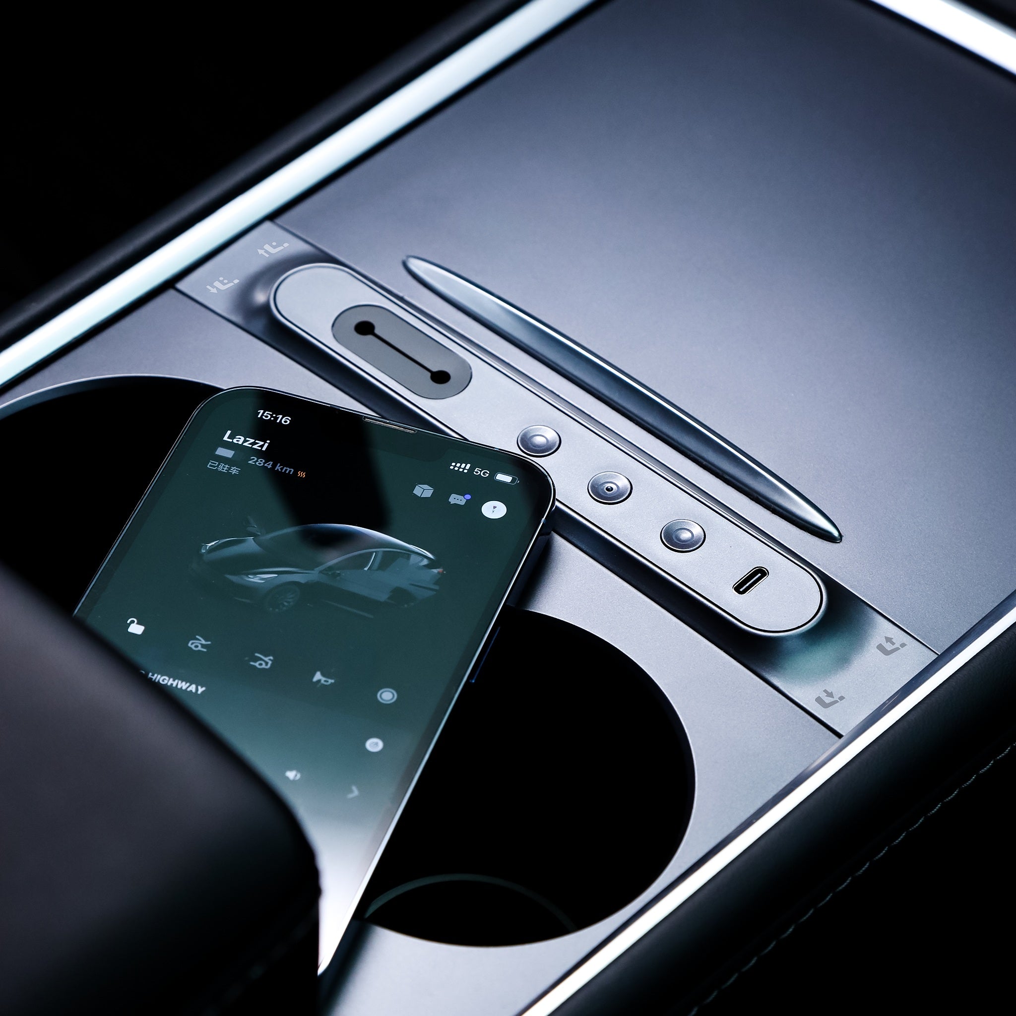 Tesla Model 3/Y 2021+ USB Hub with Physical Shortcut Buttons - Fast Charging & Easy Access for Music, Camera & More - Perfect for Tesla Owners & Tech Enthusiasts