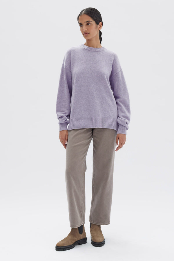 Elegant Iris Jacaranda Lilac Knit Sweater for Women - Soft & Comfortable Winter Pullover - Perfect for Casual Outfits & Cozy Evenings
