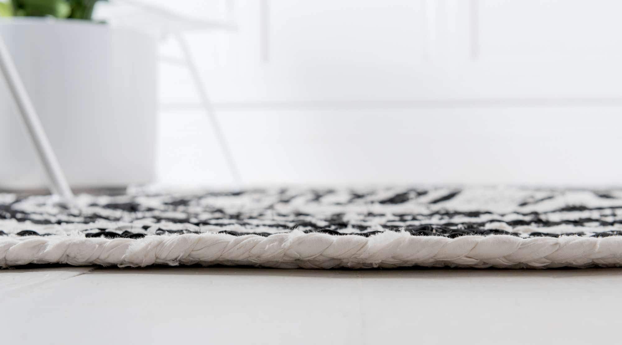 Unique Loom Braided Chindi Collection Casual Modern Black Oval Rug 8' x 10' - Handwoven Boho Chic Area Rug for Living Room, Bedroom, or Office Decor