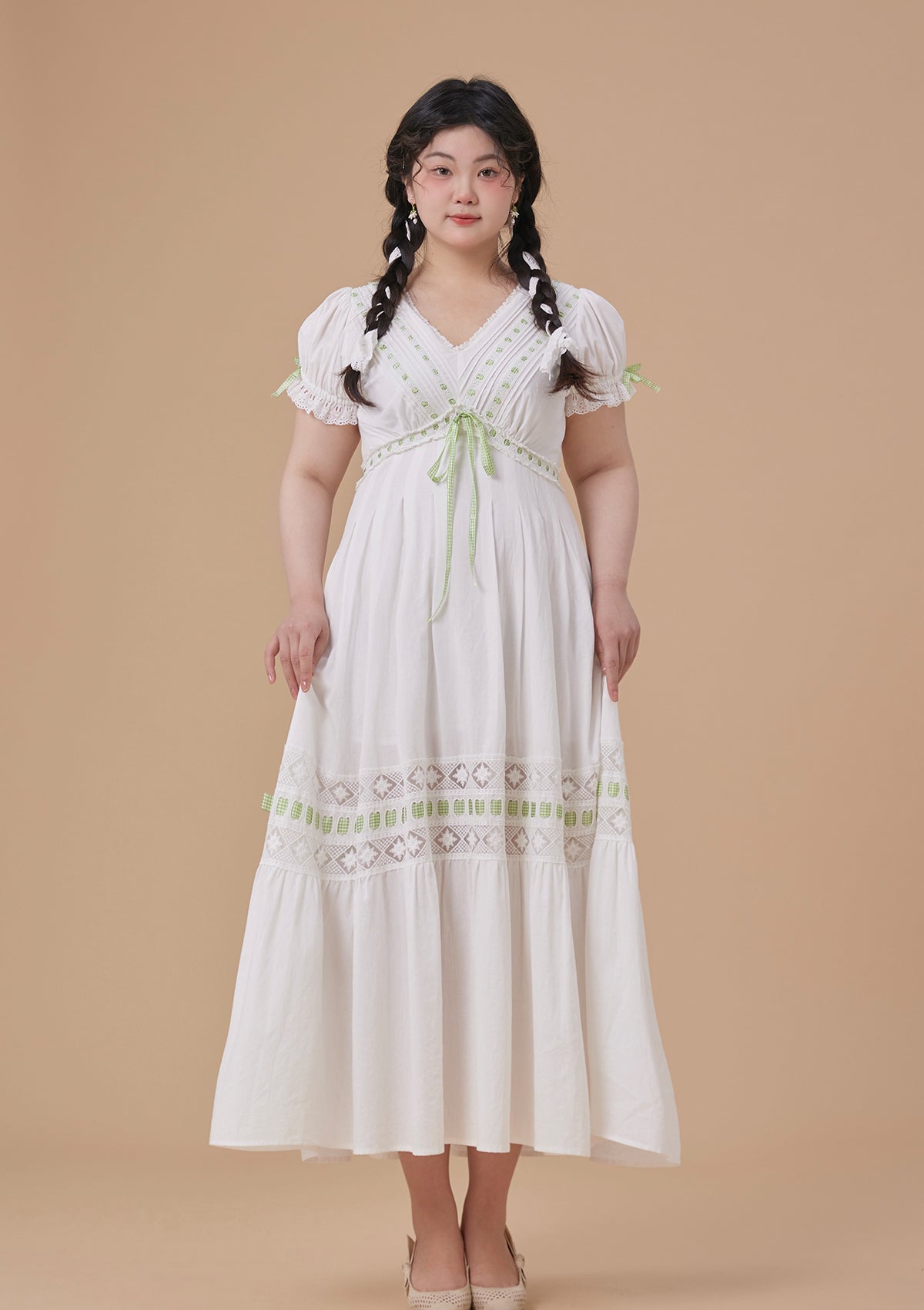 Stylish Curve & Plus Size Green Apple Paradise Dress for Women - Perfect for Summer Parties, Beach Vacations & Casual Outings