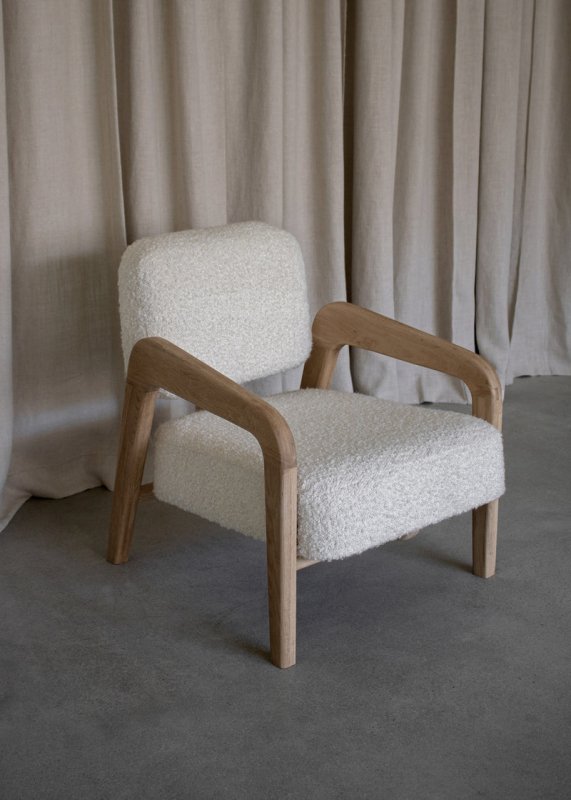 Handmade Designer Calder Upholstered Lounge Armchair - Mid-Century Modern Accent Chair for Living Room, Bedroom & Office - Premium Fabric & Wood Frame - Comfortable Reading & Relaxation Chair