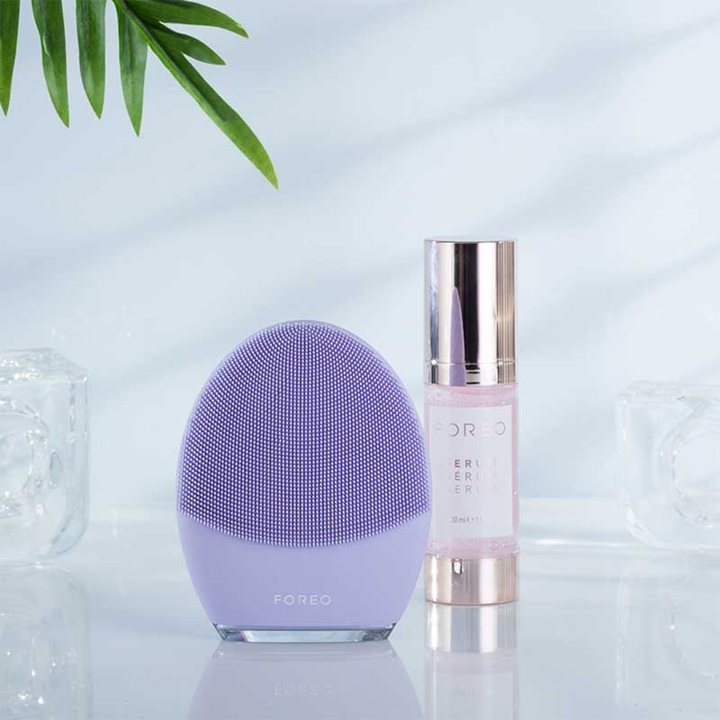 Foreo LUNA 3 Facial Cleansing Brush for Sensitive Skin - Gentle Exfoliation & Deep Pore Cleaning - Perfect for Daily Skincare Routine & Travel