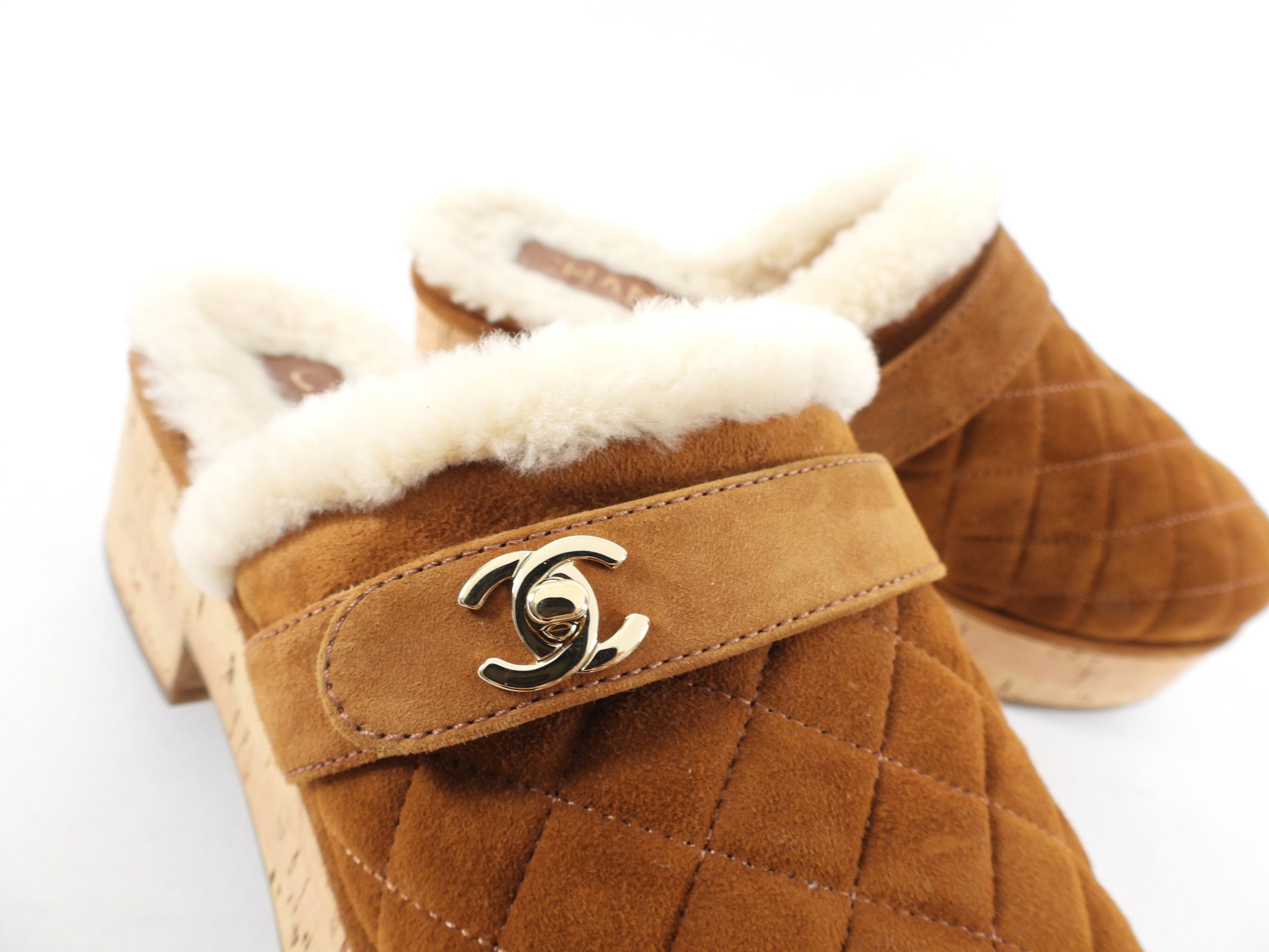 Chanel 21A Brown Shearling CC Turn Clasp Quilted Cork Mules Size 37 - Luxury Shearling Slippers for Women | Perfect for Winter Comfort & Home Relaxation