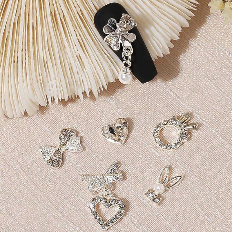 Silver Circle Metal Rhinestones Pearl Nail Art Decorations - Elegant Nail Jewelry for Manicures, Parties, and Special Occasions