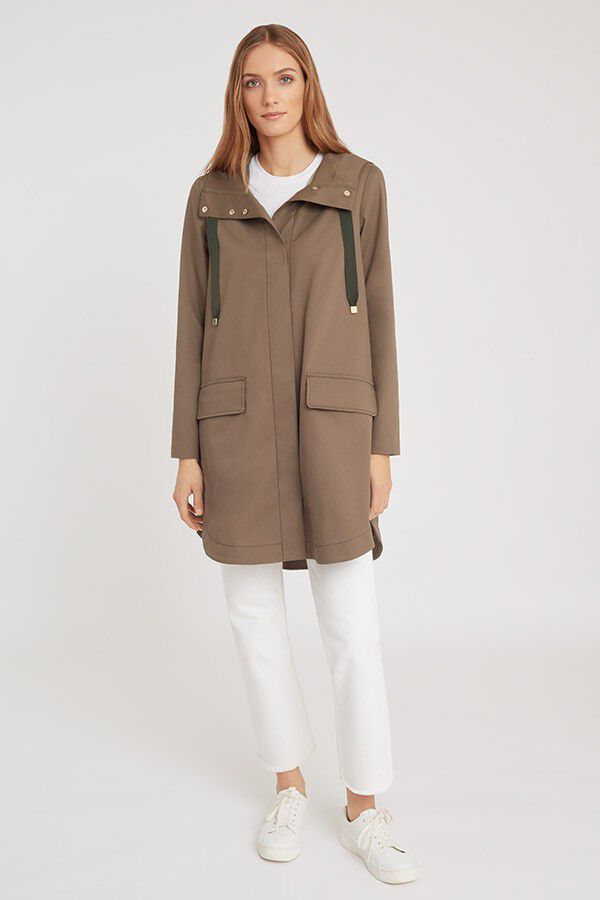 Pleat Back Anorak Jacket for Women - Lightweight Waterproof Windbreaker for Outdoor Hiking & Travel - Stylish Hooded Raincoat for All Seasons