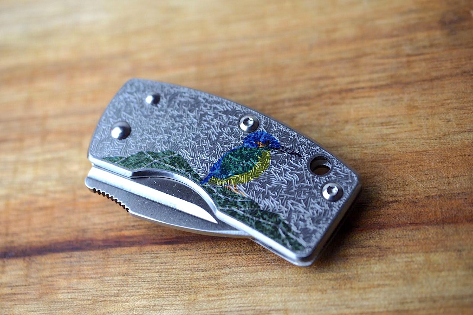 Kingfisher (Kawasemi) Print Money Clip Knife - VG10 Core Steel | Slim Wallet & EDC Accessory for Men | Perfect for Travel, Business & Everyday Carry