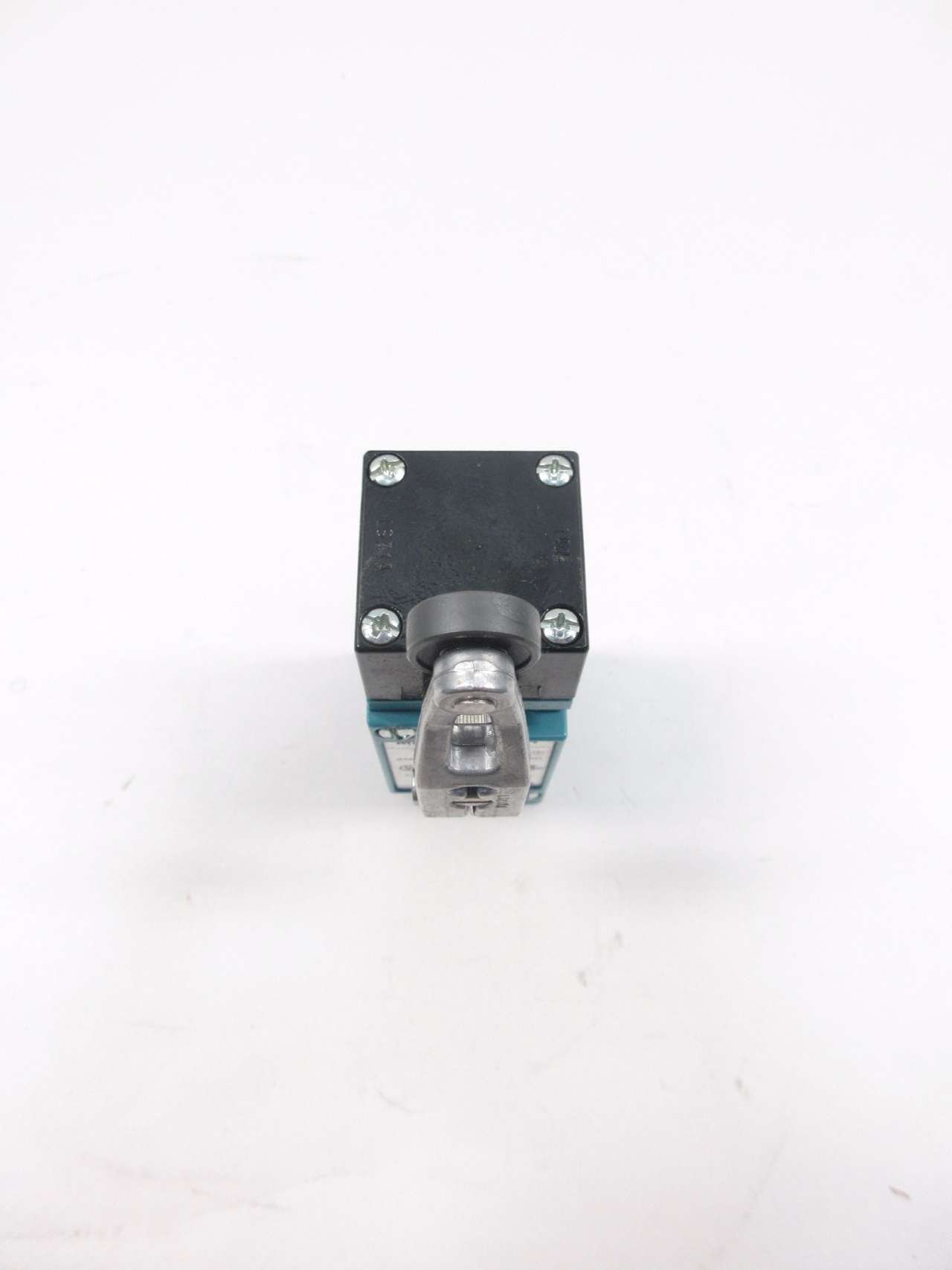 Heavy Duty MICRO Switch LSA1A Limit Switch 600V AC 10A AMP D525630 - Perfect for Industrial Machinery and Electrical Control Systems