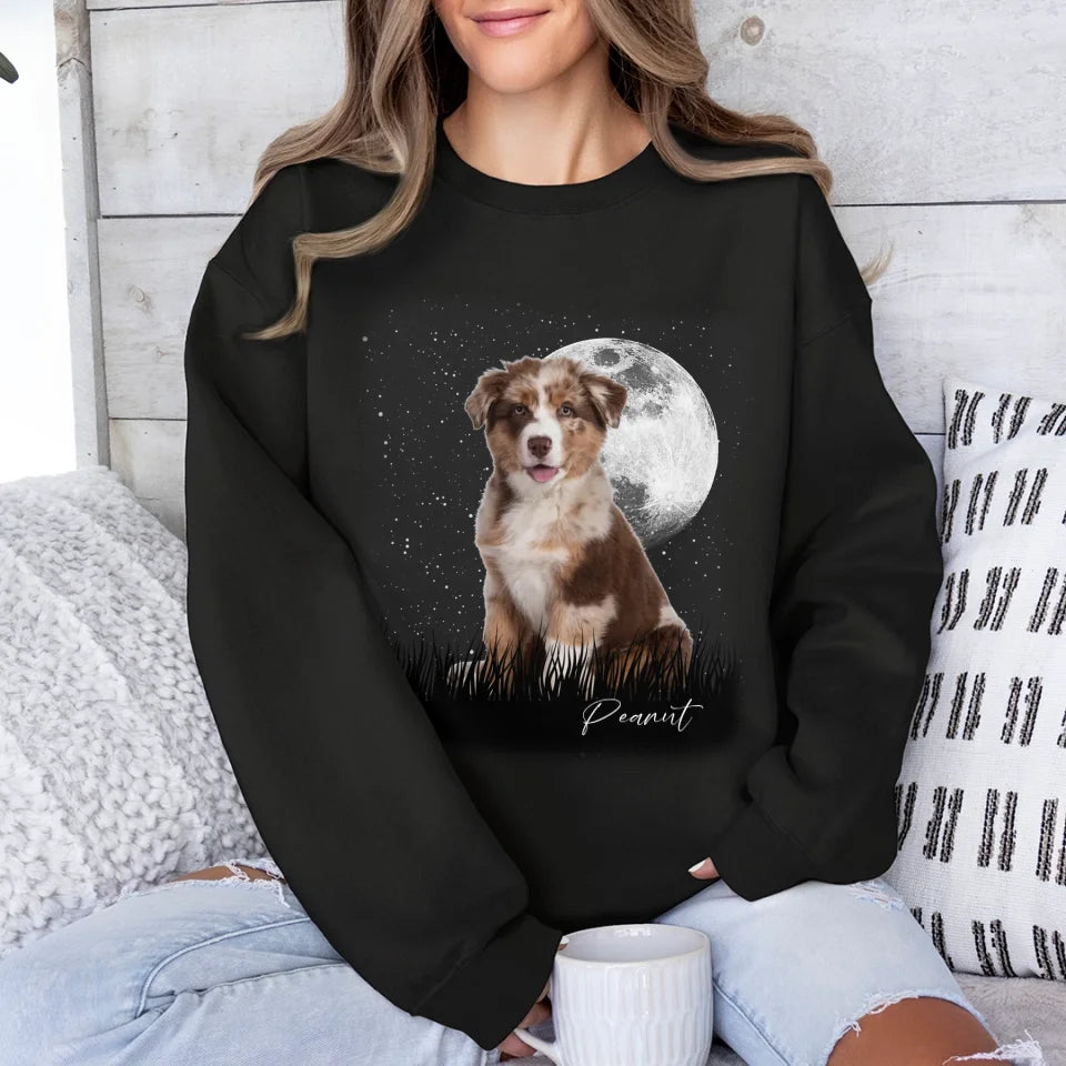 Custom Vintage Full Moon Pet Photo Sweatshirt - Personalized Dog Cat Hoodie for Pet Lovers - Perfect for Family Matching Outfits, Gifts & Cozy Fall Fashion