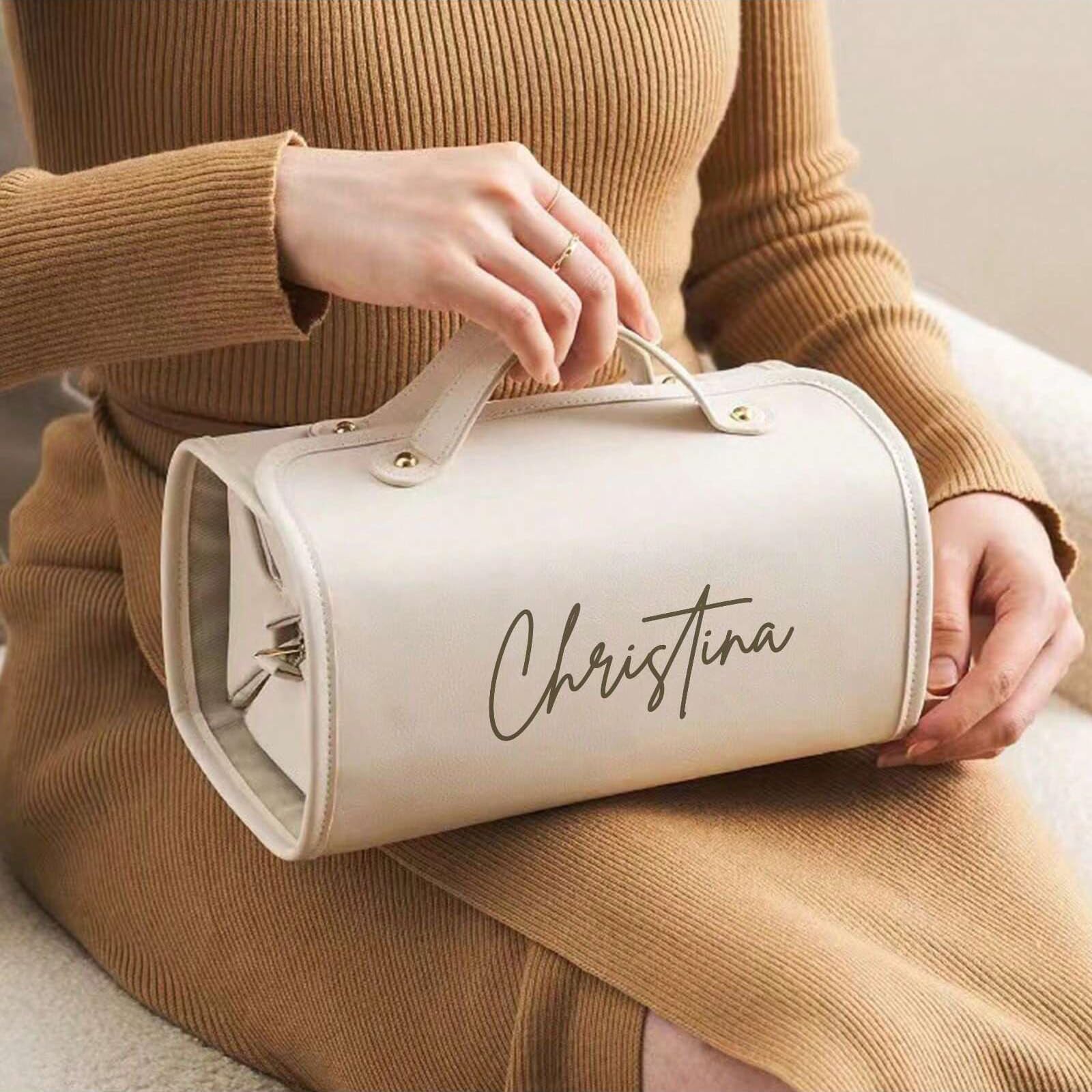 Personalized Travel Makeup Bag for Women - Custom Name Cosmetic Organizer with Dividers & Handle, Portable Toiletry Pouch for Mom, Wife, Bridesmaids - Perfect Gift for Vacations, Bridal Showers & Business Trips
