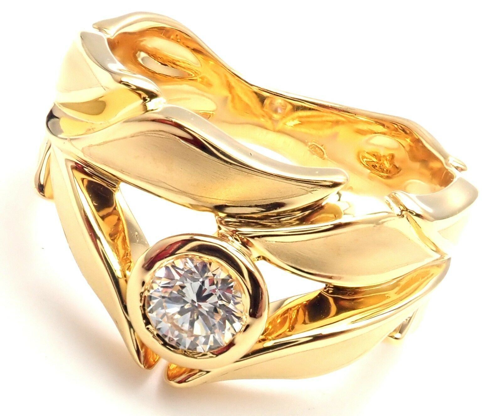 Authentic Carrera Y Carrera 18k Gold Greco Roman Diamond Crown Ring for Women - Elegant Princess Style Jewelry Gift for Weddings, Anniversaries & Special Occasions