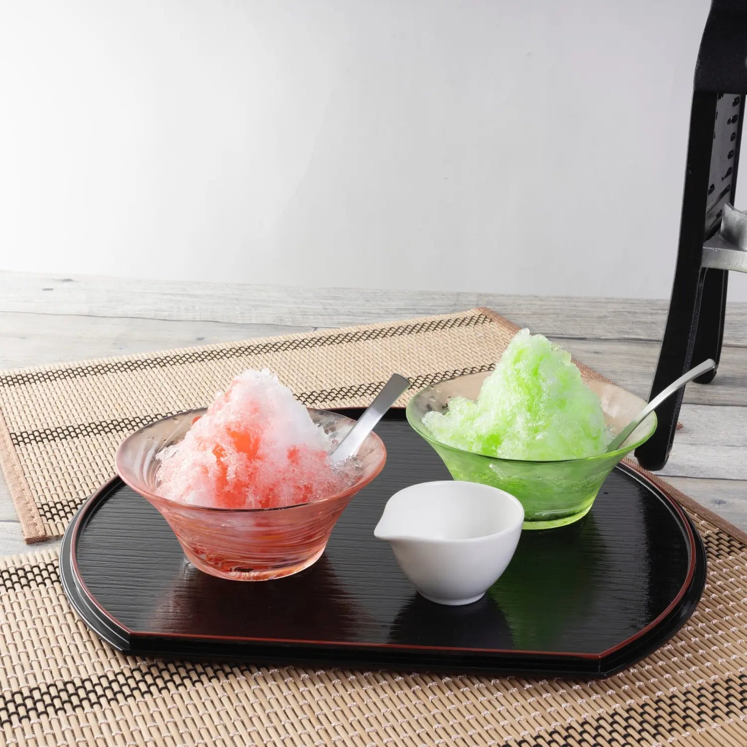 Aderia Tsugaru Vidro Soda Lime Glass Shaori Medium Bowl - Pink Handmade Japanese Glassware for Dessert, Salad, Snacks & Home Decor