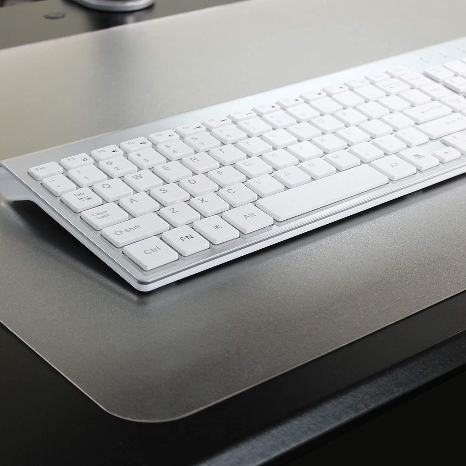 Premium PVC Desk Mat 120x60cm - Waterproof Office Writing Pad for Laptop & Keyboard - Clear Table Protector for Home & Workspace - Ideal for Gaming, Studying & Office Work