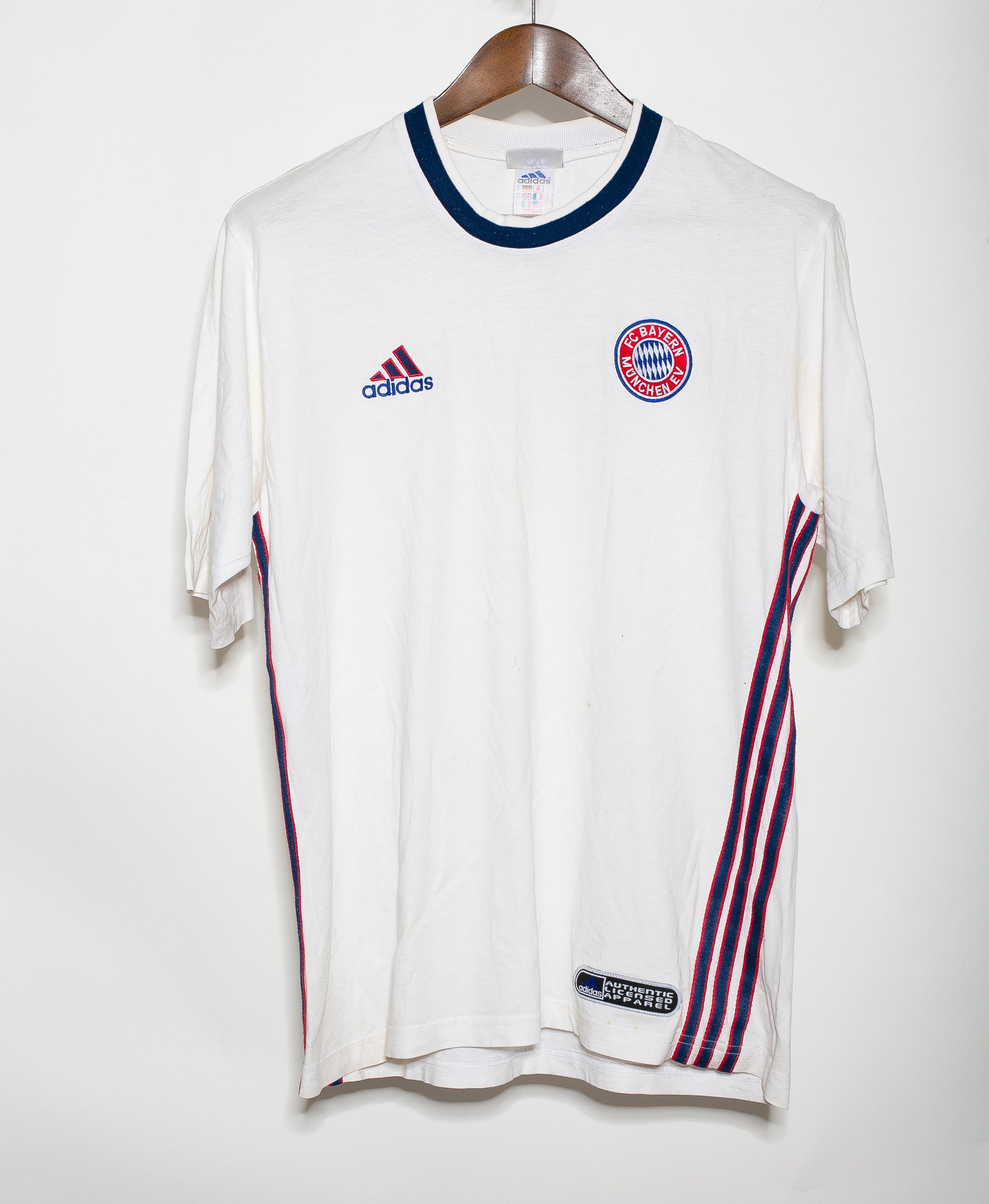 Vintage 2000s Bayern Munich Soccer Training T-Shirt for Men - Retro Football Jersey for Fans, Gym, Workout & Casual Wear
