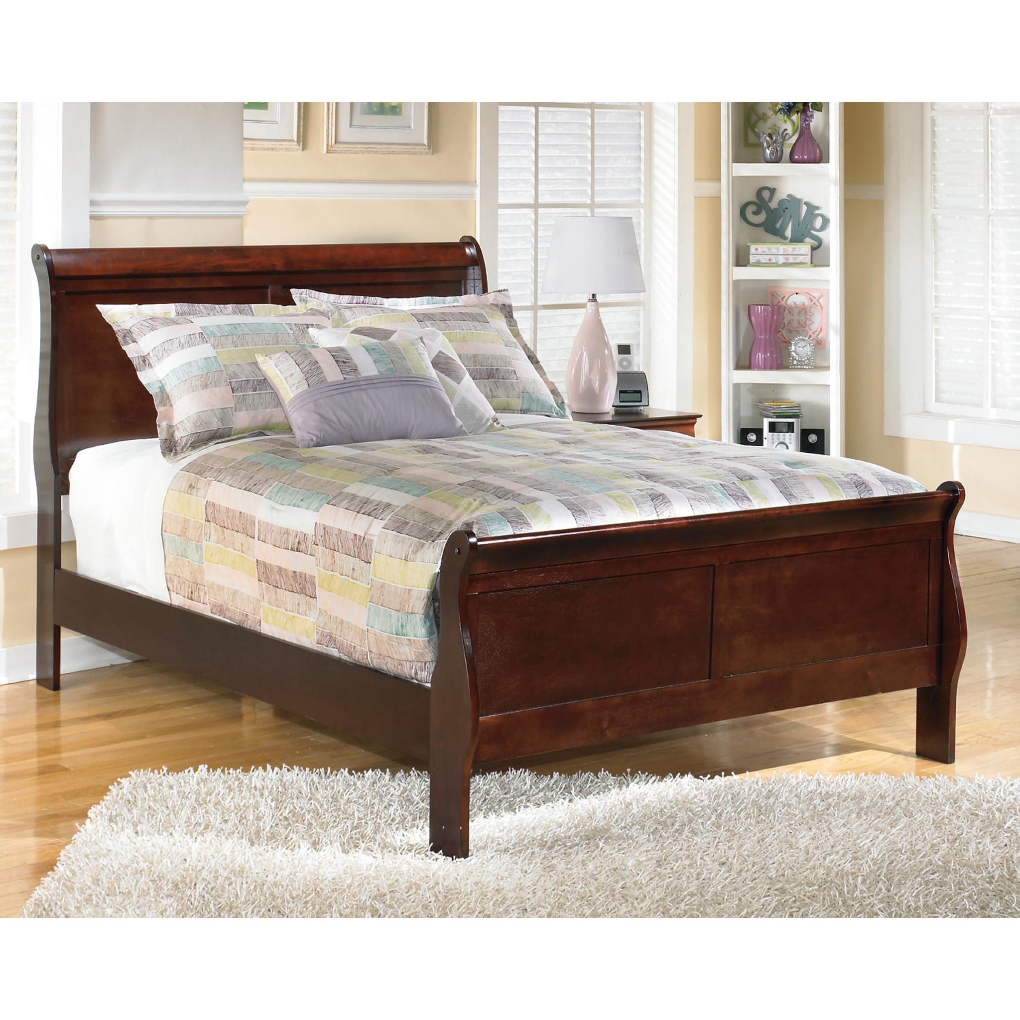 Alisdair Dark Brown Sleigh Bed Frame - Queen Size Wooden Bed with Upholstered Headboard - Perfect for Master Bedroom & Guest Room Decor