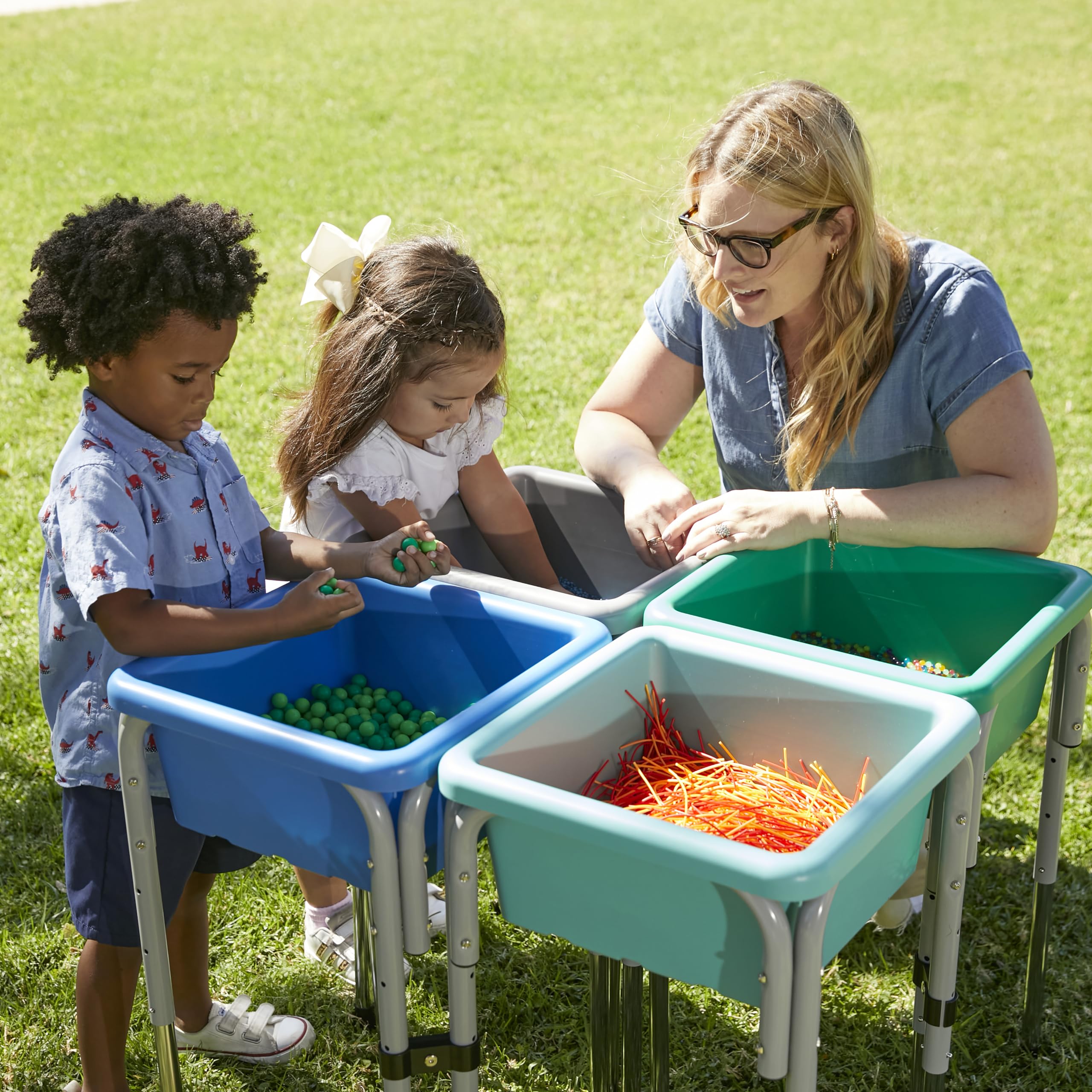 ECR4Kids Adjustable 4-Station Sand and Water Play Table with Sensory Bins - Contemporary Design for Kids Indoor/Outdoor Sensory Play, Preschool Learning, and Toddler Activities