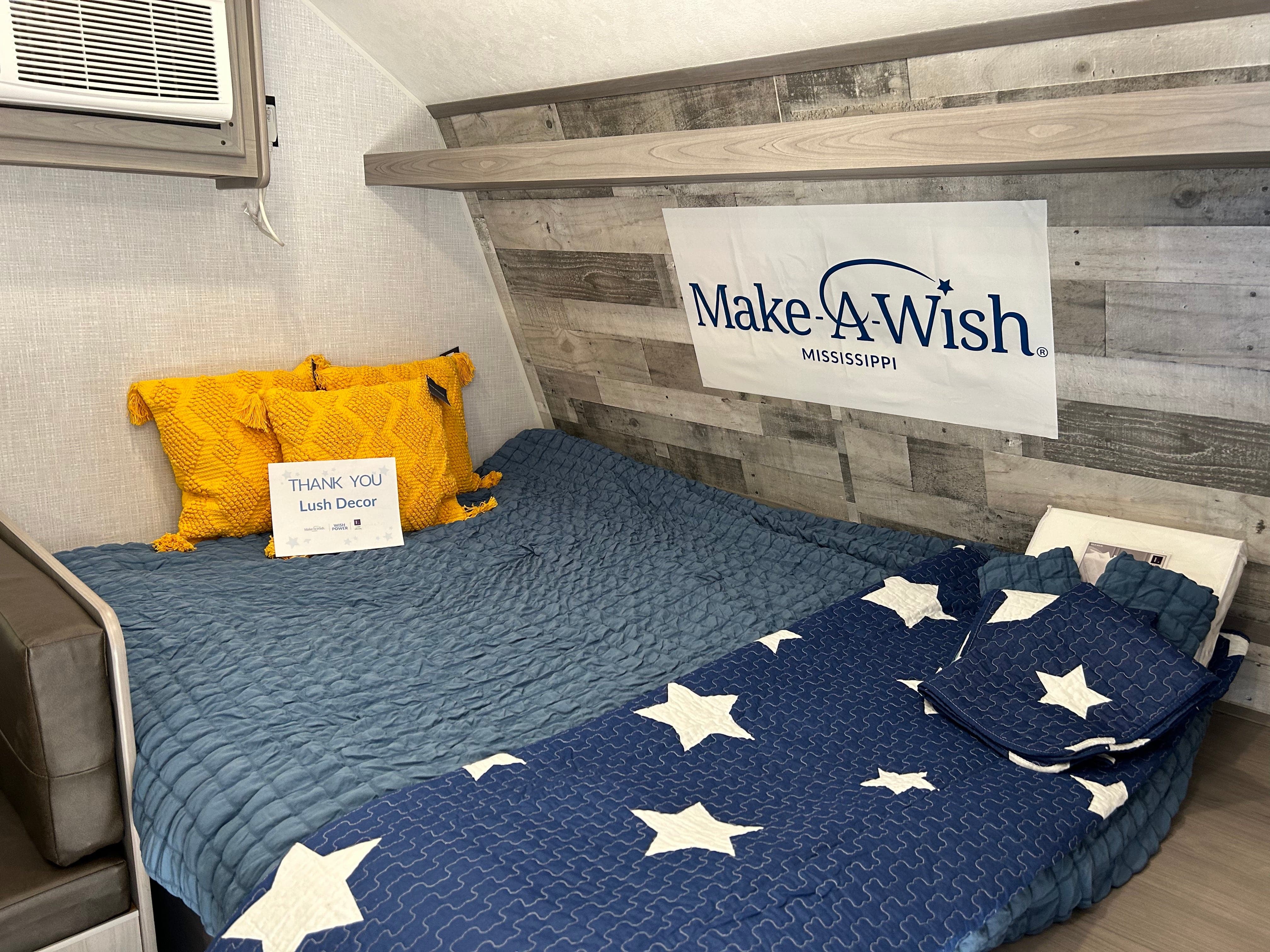 Premium 3-Piece Star Quilt Set - Soft Bedding Comforter with Matching Pillow Shams - Perfect for Cozy Bedrooms, Guest Rooms & Dorm Decor