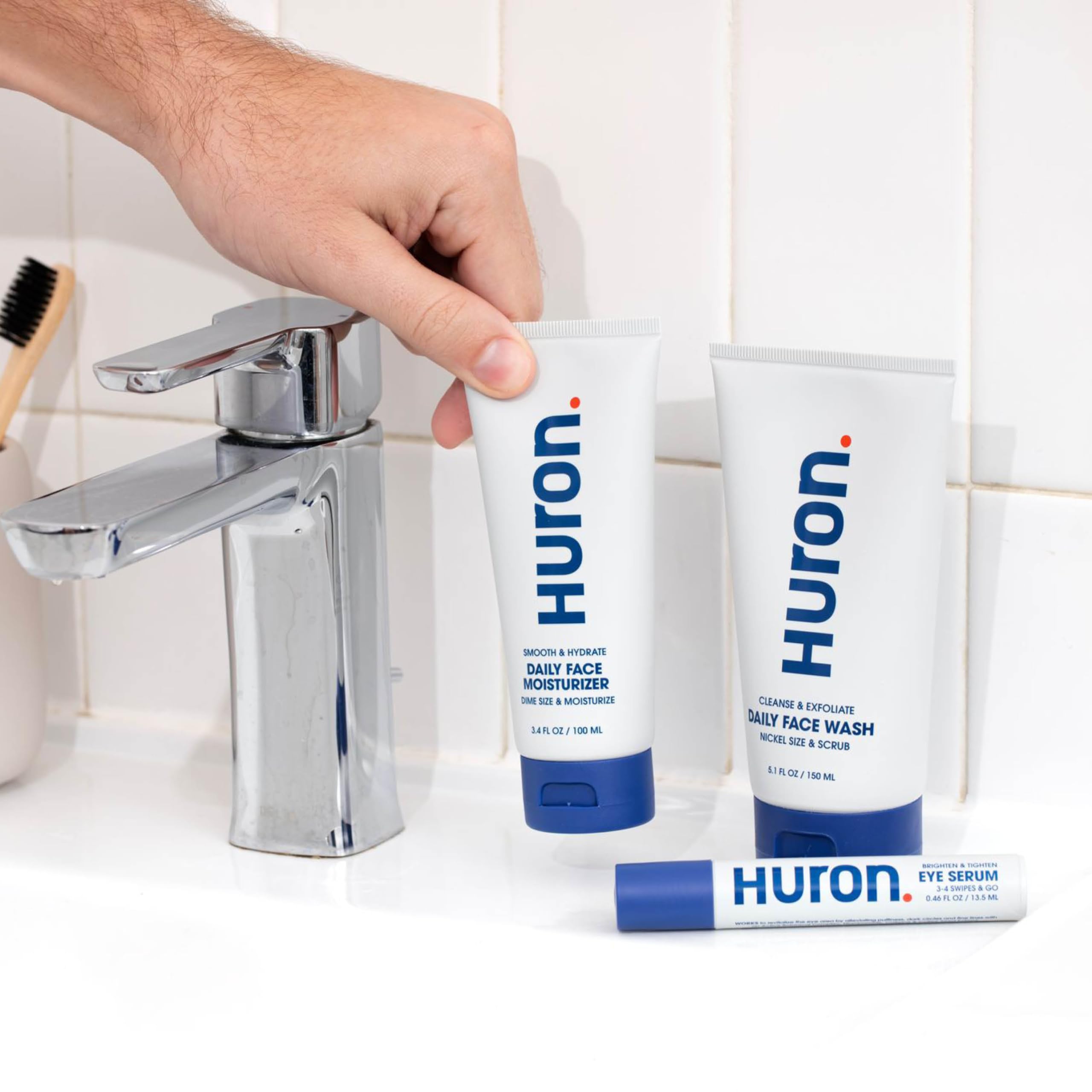 Huron Men’s Face Moisturizer – Lightweight, Soothing & Cooling Hydrating Lotion for Dry Skin – Vegan, Phthalate-Free, Sulfate-Free, Paraben-Free – 3.4 Fl Oz – Perfect for Daily Skincare Routine & Post-Shave Relief