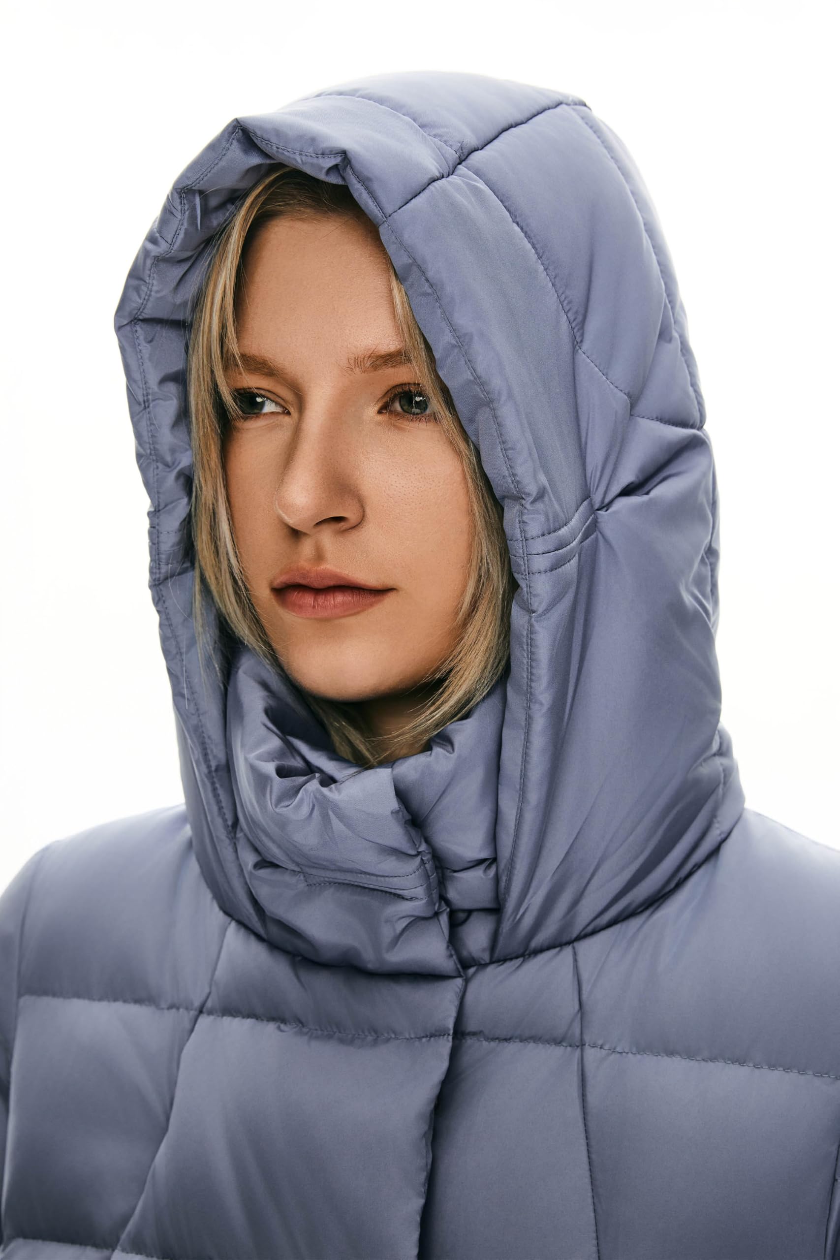 Orolay Women's Hooded Down Jacket - Warm Long Winter Coat for Cold Weather | Outdoor Activities, Commuting & Travel