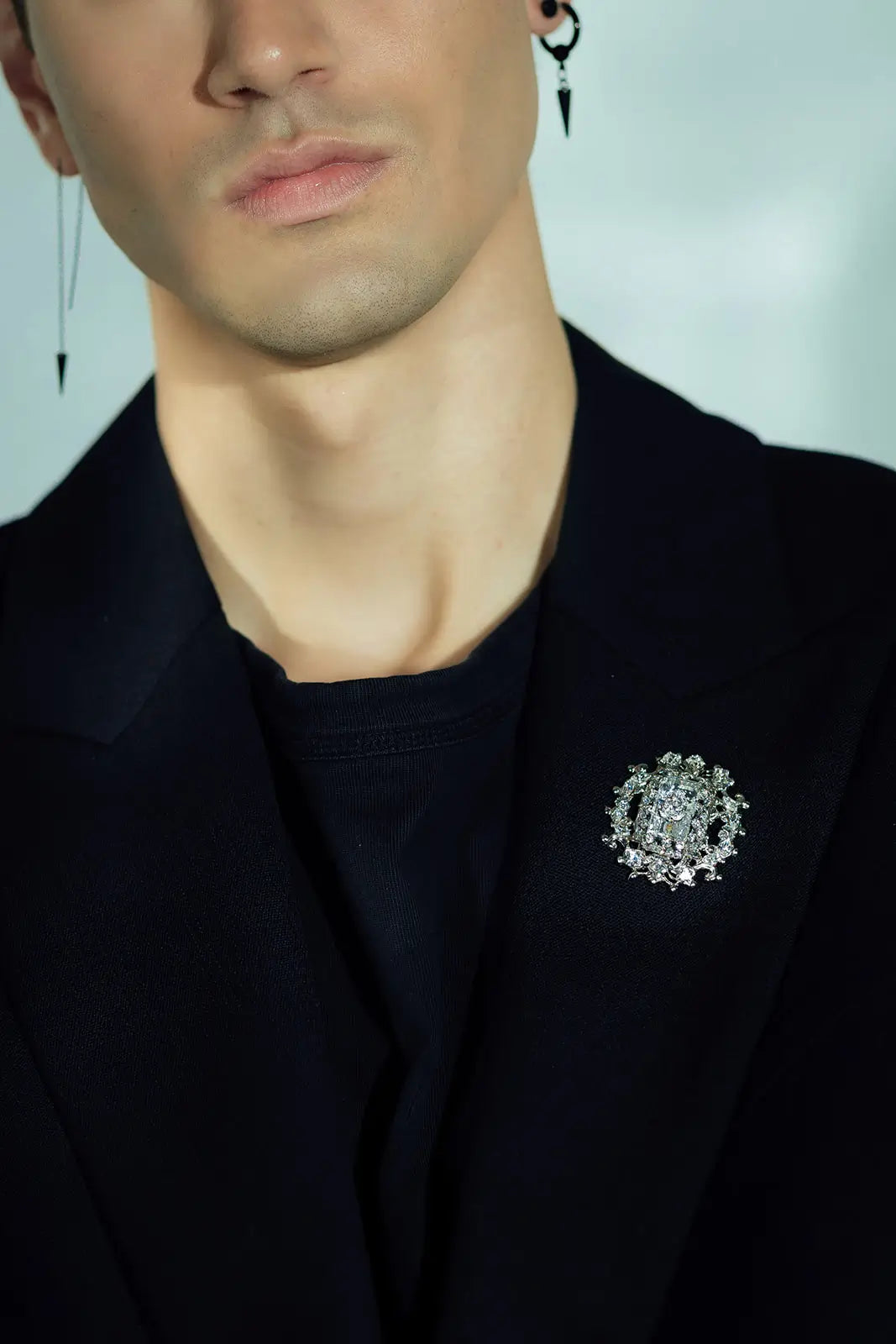 William Lapel Pin - Elegant & Stylish Lapel Pin for Men & Women - Perfect for Suits, Blazers, Weddings & Formal Events
