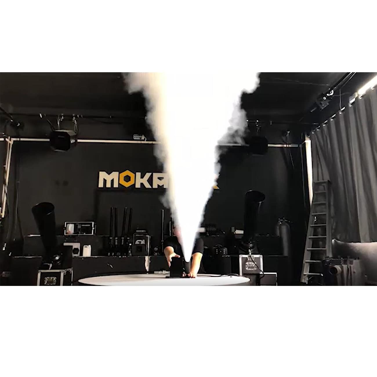 DMX Controlled Single Pipe Digital CO2 Jet Machine with 3M Gas Hose - Perfect for Party, Stage, DJ Events & Nightclub Shows