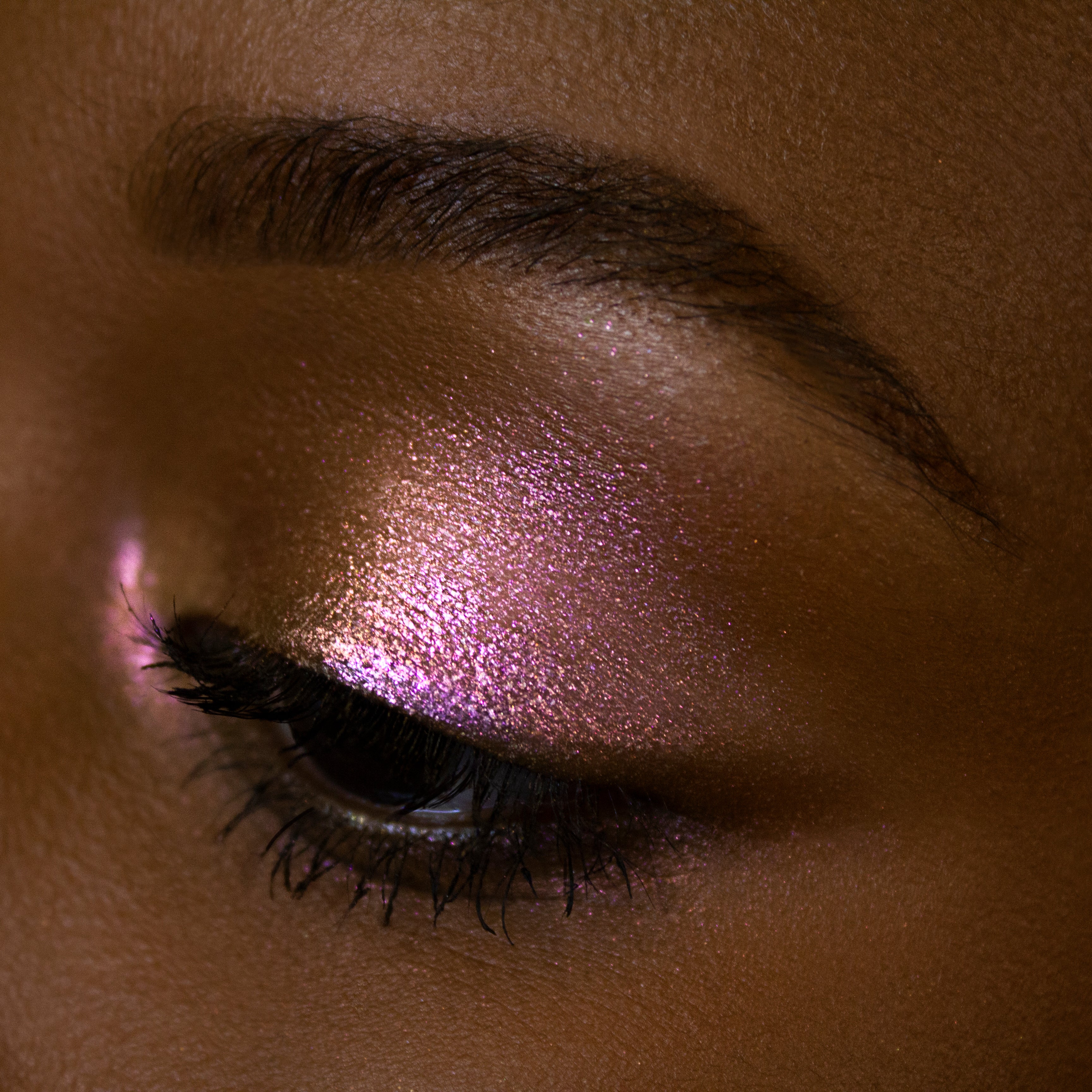 Celestial Sphere Gelée Eye Gloss - Shimmering Vegan Eye Makeup for Day & Night - Perfect for Parties, Date Nights & Special Occasions