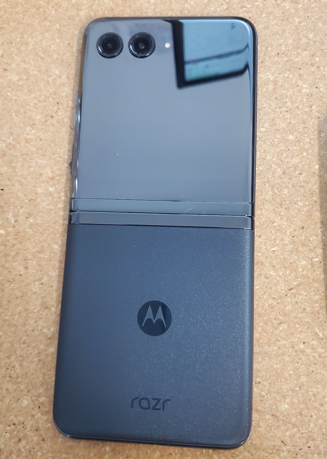 Motorola Razr+ 5G 2023 (256GB, 8GB RAM) 6.9