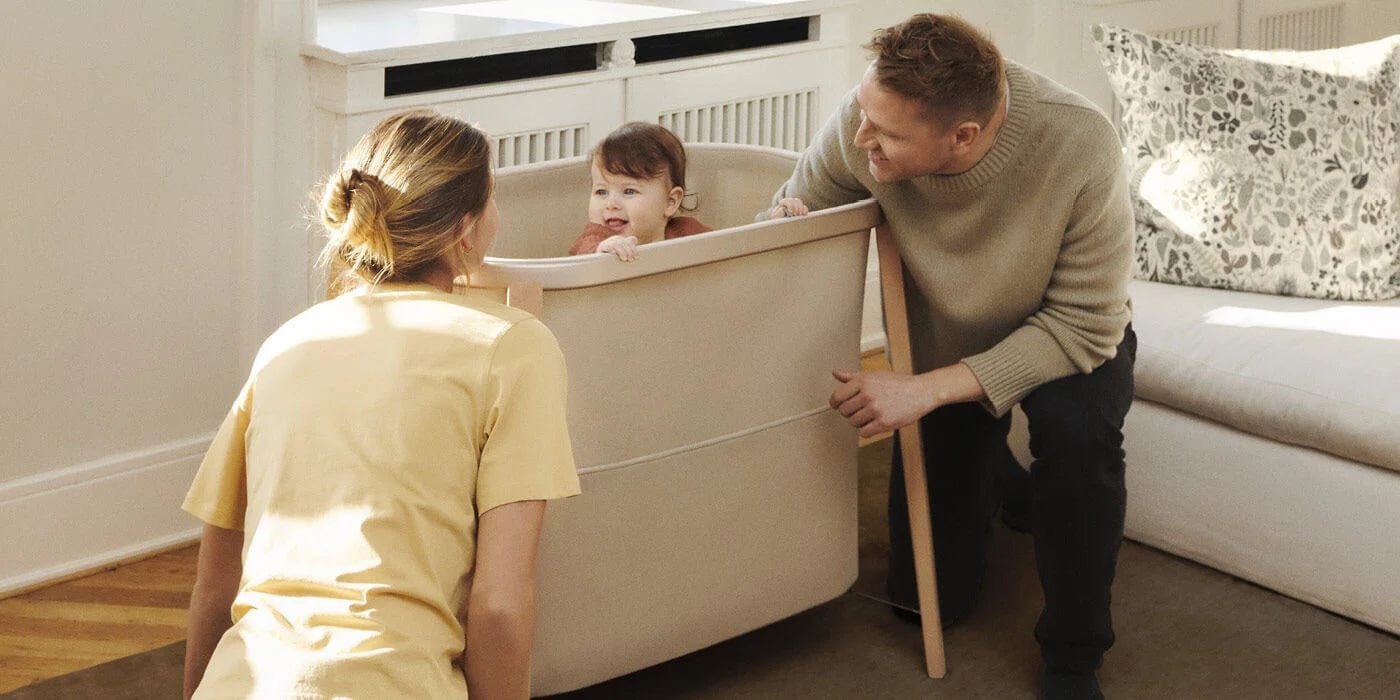 Stokke Snoozi Bassinet - Premium Baby Crib for Newborns & Infants | Portable, Adjustable & Safe Sleep Solution for Nursery, Bedroom & Travel | Perfect for Home, Hospital & On-the-Go Parents