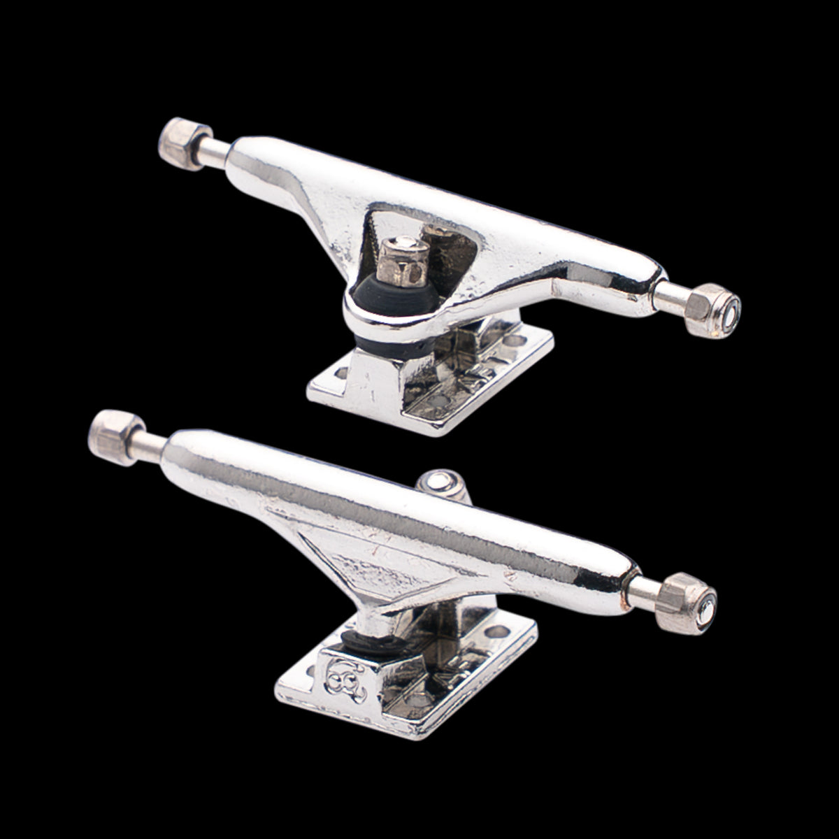 UAG Fingerboard V3 A Frame Trucks 32mm - Professional Mini Skateboard Fingerboard for Tricks & Stunts - Perfect for Skateboard Enthusiasts & Collectors - Great for Office Desk Fun & Stress Relief
