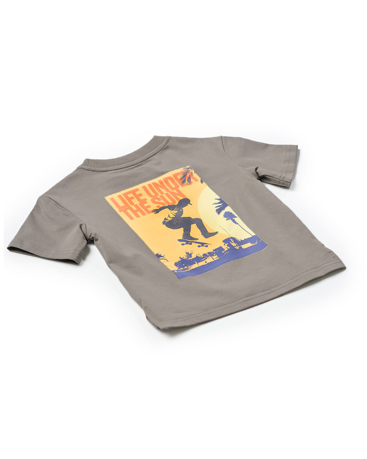 Skate Bro Tee - Trendy Skateboard T-Shirt for Men | Cool Streetwear Graphic Tee | Perfect for Skateboarding, Casual Wear & Urban Fashion