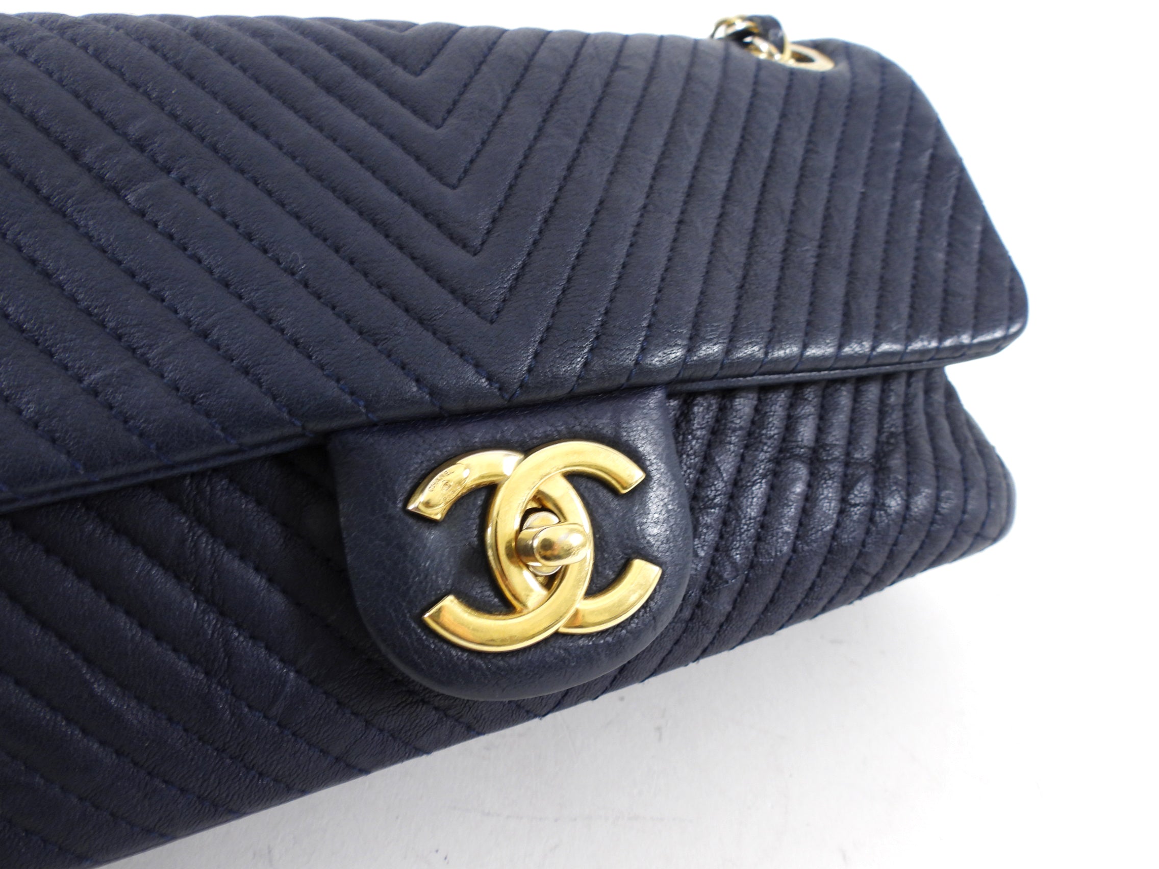 Chanel Chevron Quilted Small Flap Bag in Navy Blue - Luxury Crossbody Purse for Women, Perfect for Date Night & Evening Events
