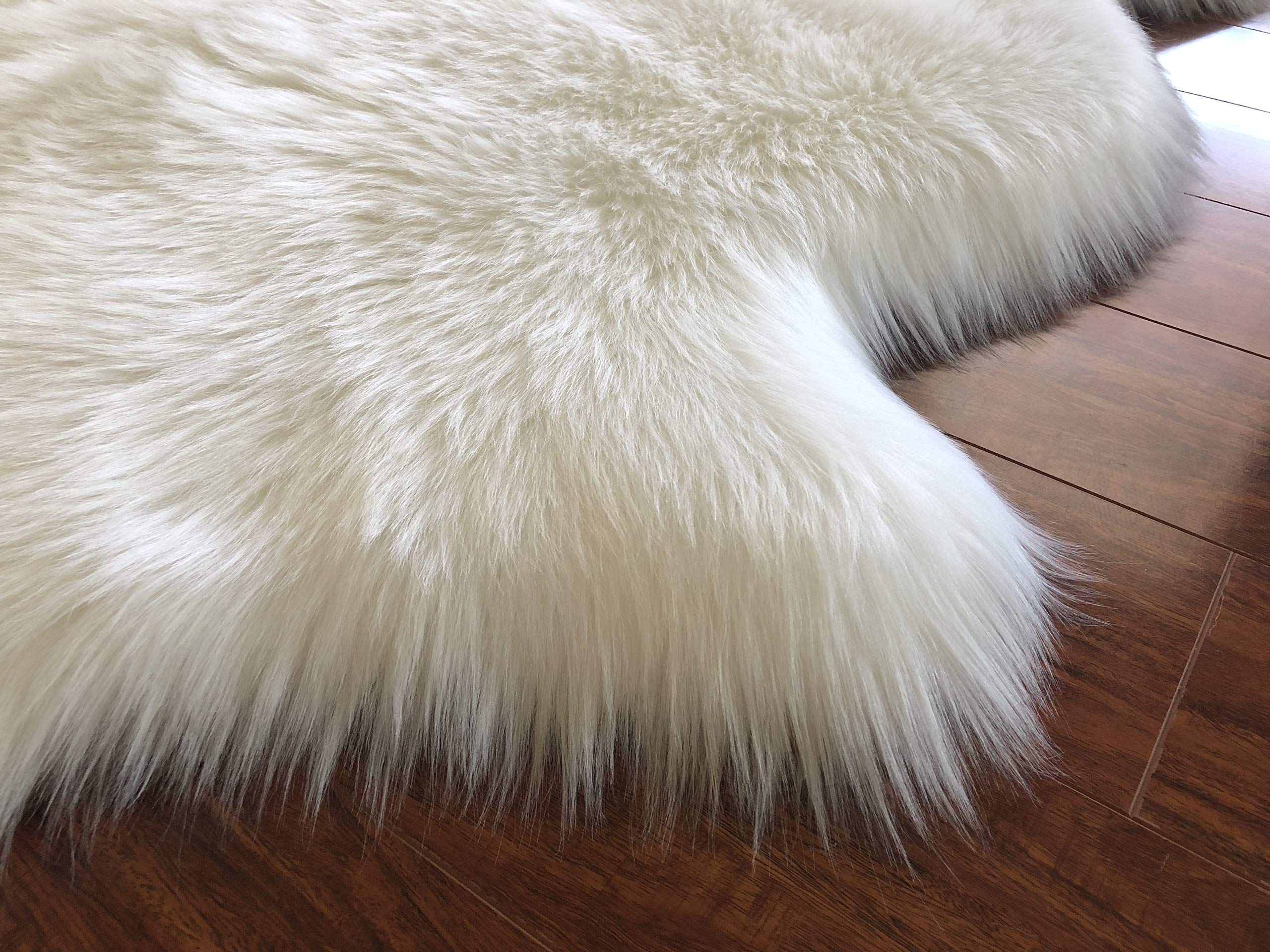 LAMBZY Genuine Sheepskin Silky Soft Area Rug - Thick Non-Slip Bottom, Machine Washable & Stain Resistant - Perfect for Kids Room, Nursery, Living Room & Bedroom Decor - 3' x 3'2