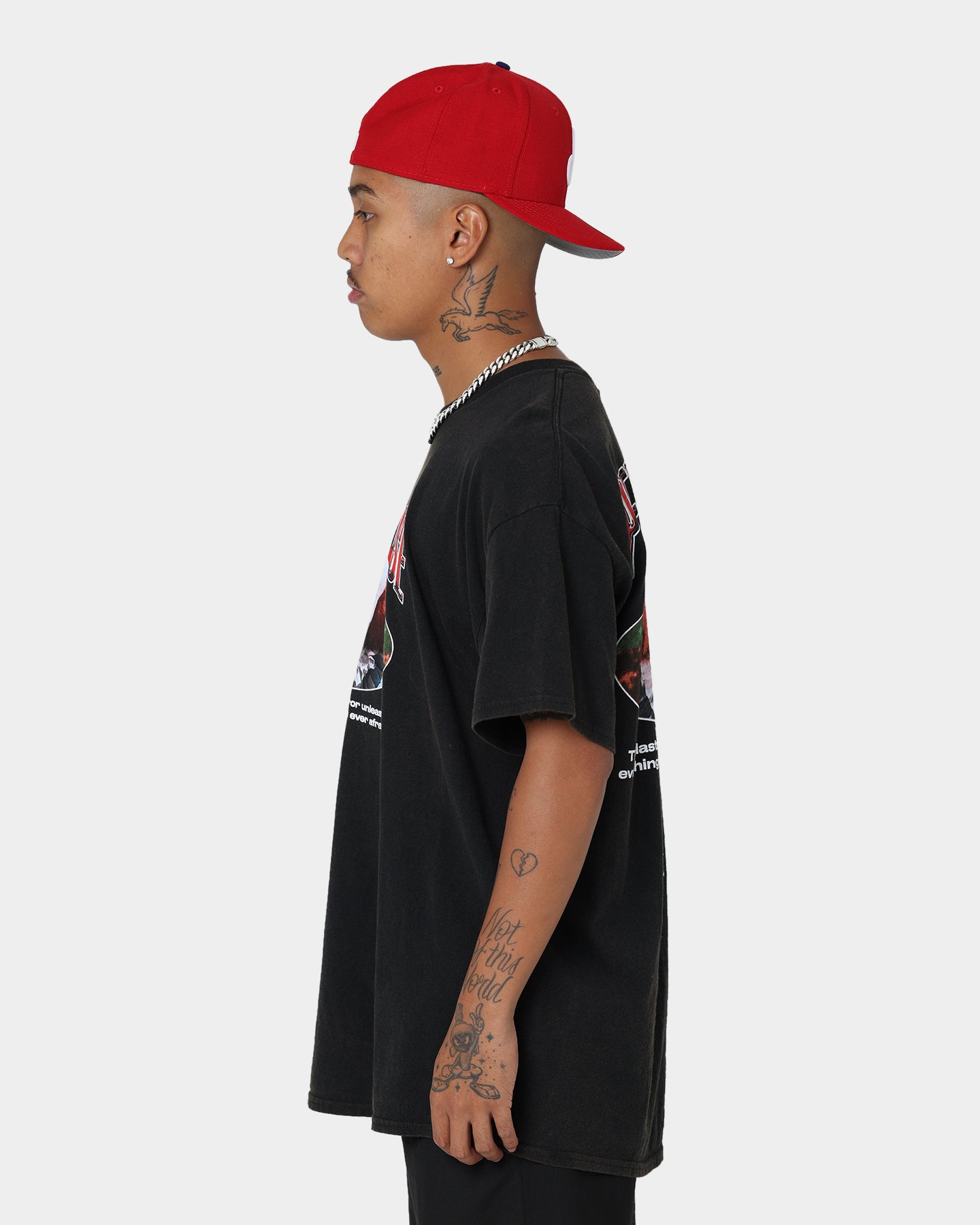 American Thrift X IT Pennywise Vintage T-Shirt - Black Wash Distressed Style | Horror Movie Fan Merch, Cosplay & Casual Streetwear