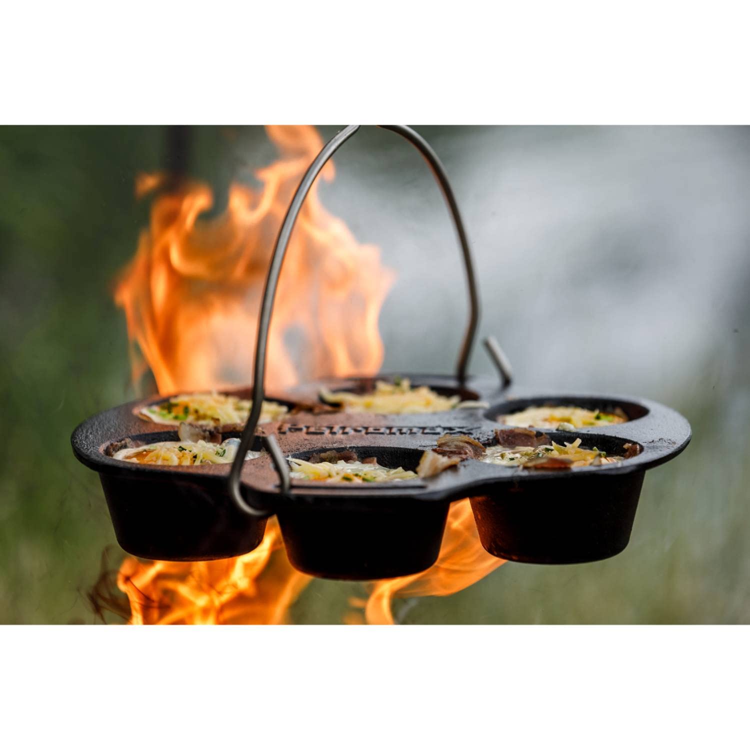 Petromax Pre-Seasoned Cast Iron Muffin Pan - 6 Cup Non-Stick Baking Tray for Oven, Grill & Campfire - Perfect for Muffins, Cupcakes & Camping Desserts