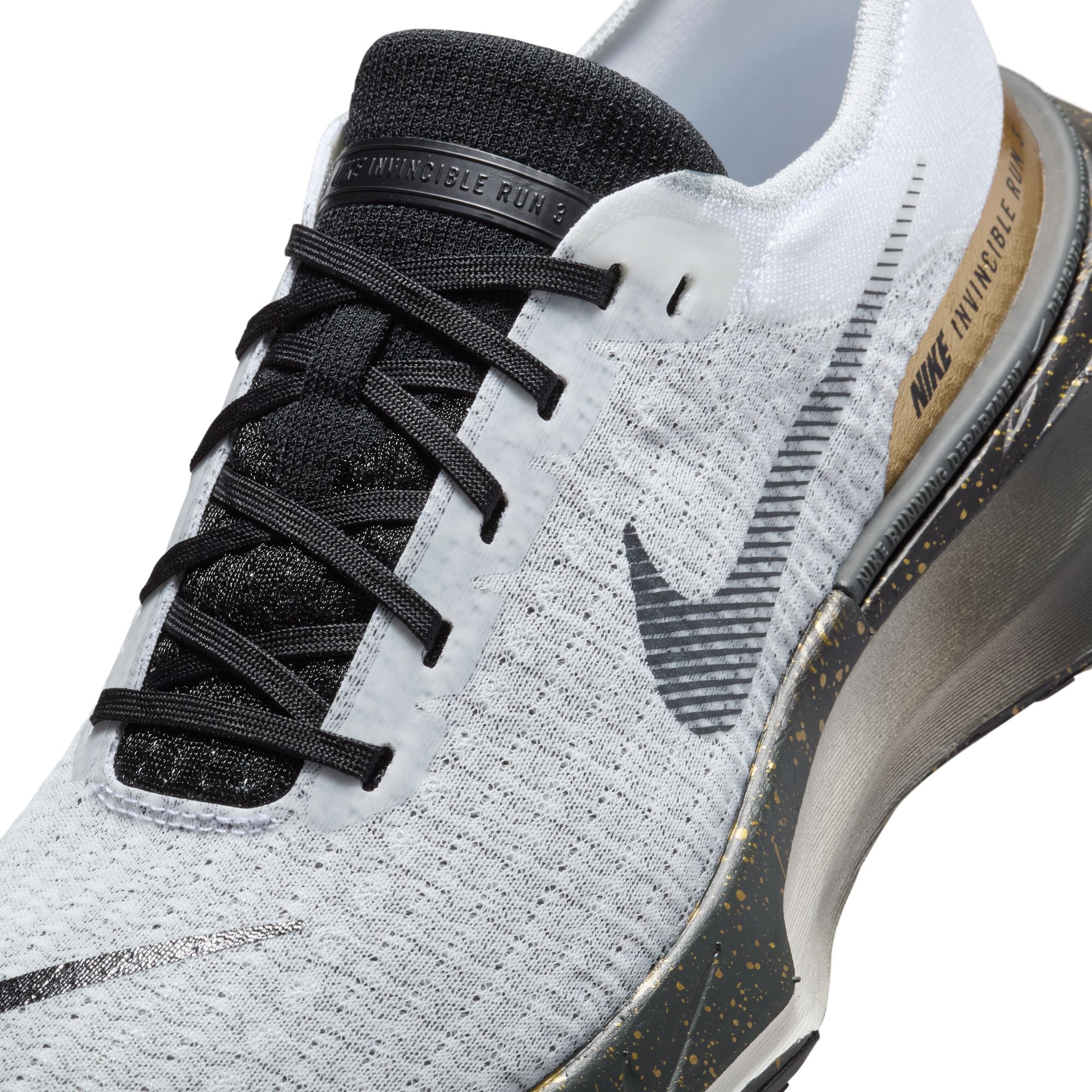 Nike Invincible Run 3 Men's Running Shoes - Cushioned Comfort for Long Distance & Marathon Training - Perfect for Road Running, Jogging, and Gym Workouts