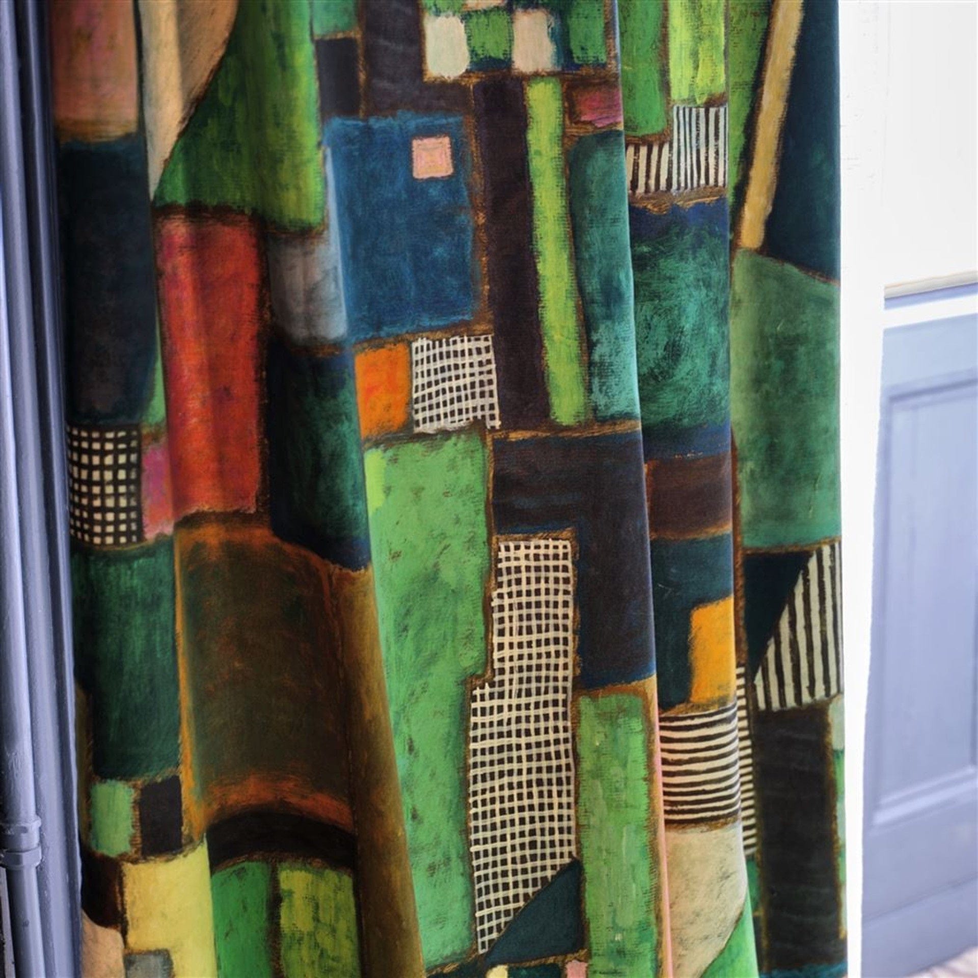 Raku Emerald Velvet Fabric - Premium Soft Upholstery Material for Sofas, Curtains & Home Decor | Luxury Green Velvet Fabric for DIY Crafts, Fashion & Interior Design