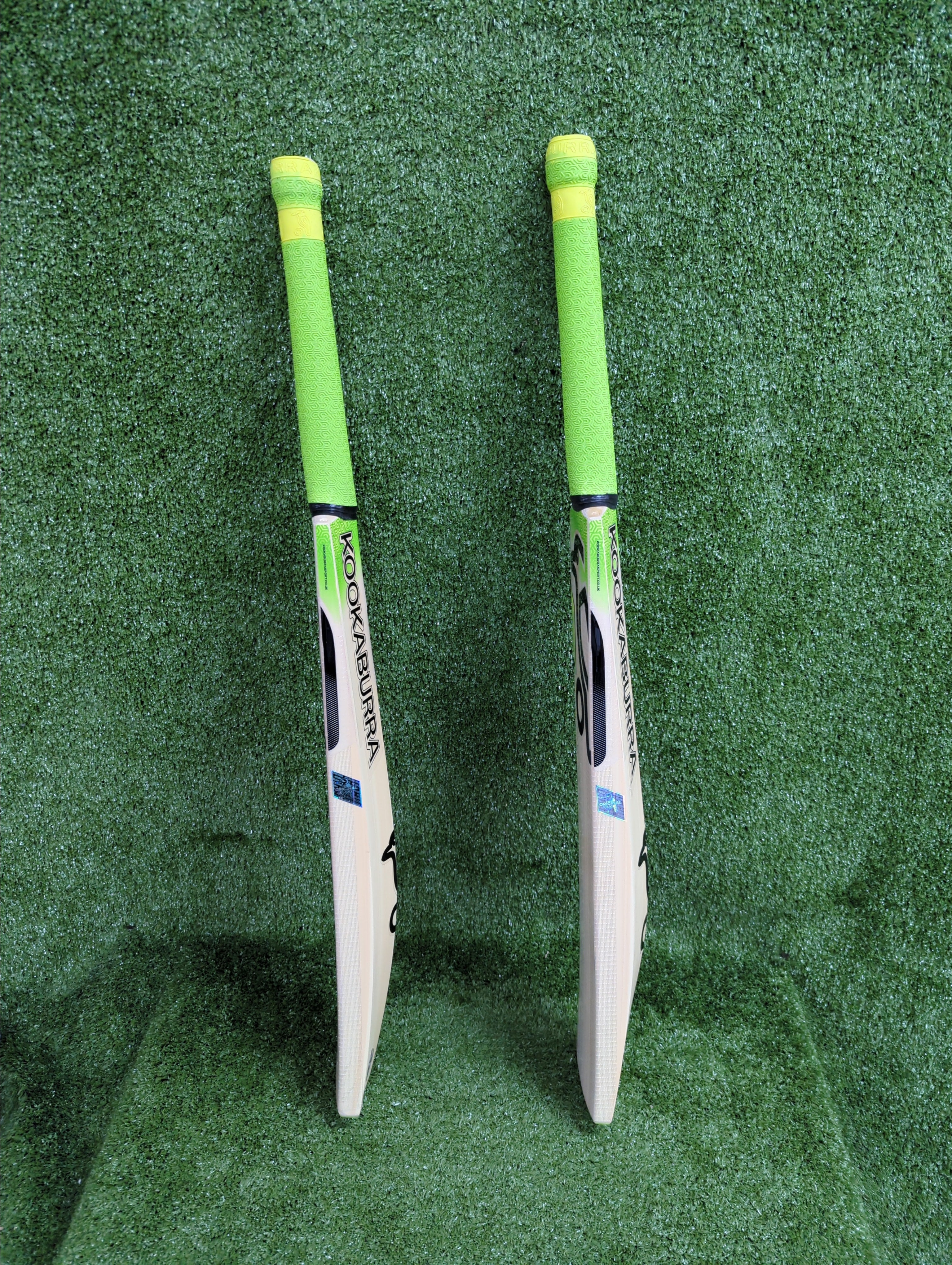 Kookaburra Kahuna 6.5 Junior/Youth English Willow Cricket Bat - Perfect for Young Cricket Players & Training Sessions