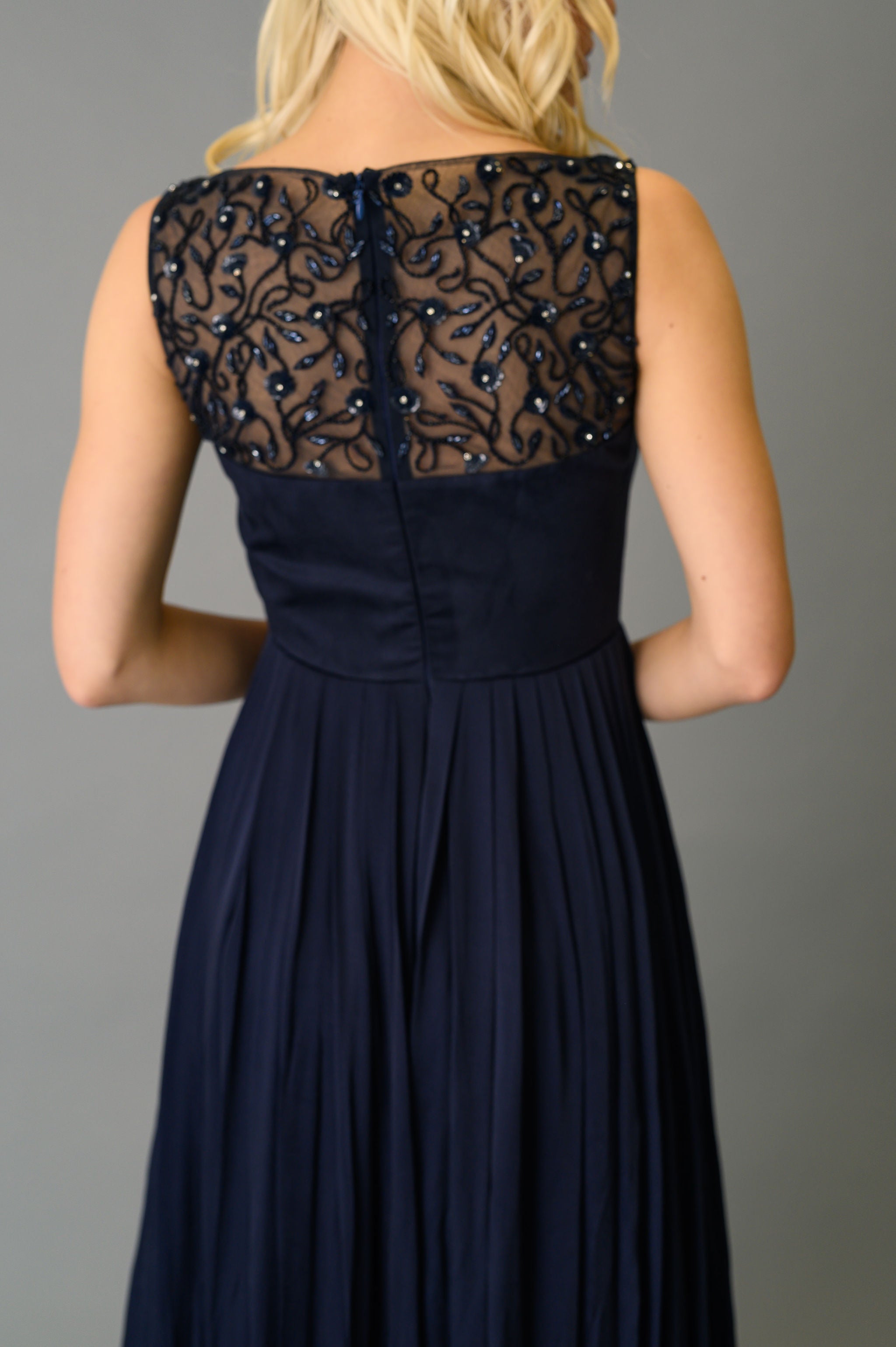 Elegant Embroidered A-Line Gown for Women - Formal Dresses for Weddings, Parties & Special Occasions