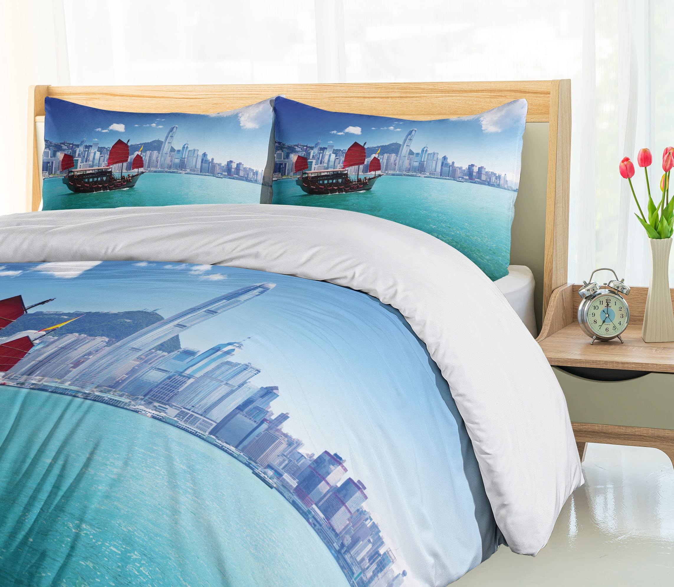 Ambesonne Ocean Duvet Cover Set - Hong Kong Harbour Traditional Junk Boat with Flags & Skyline - 3 Piece Queen Size Bedding Set with 2 Pillow Shams in Blue Aqua Red | Coastal Nautical Theme for Bedroom Decor, Perfect for Beach House & Guest Room Styling