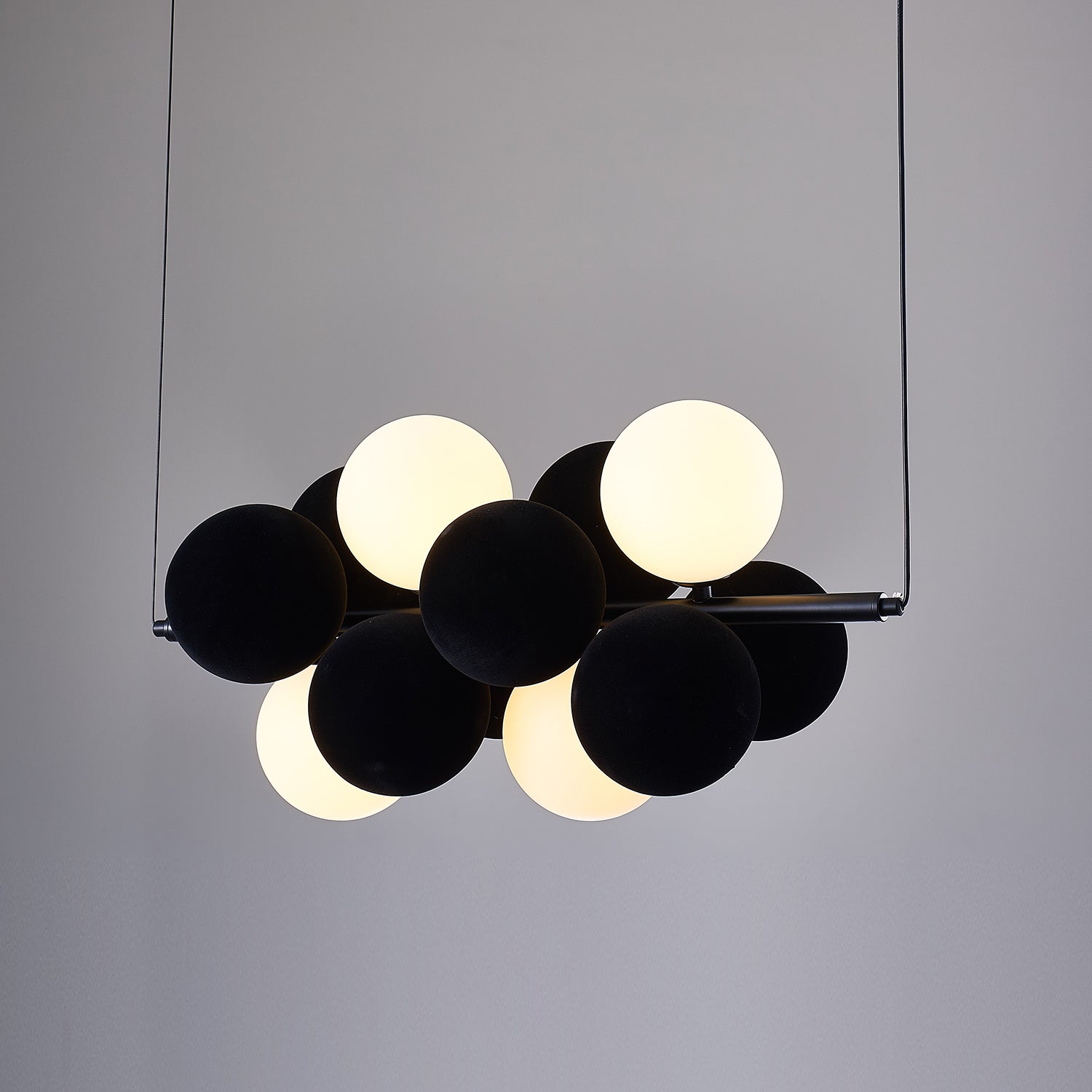 Bubbles Holly Pendant Lamp - Modern Glass Hanging Light Fixture for Living Room, Bedroom, Dining Room & Kitchen Decor