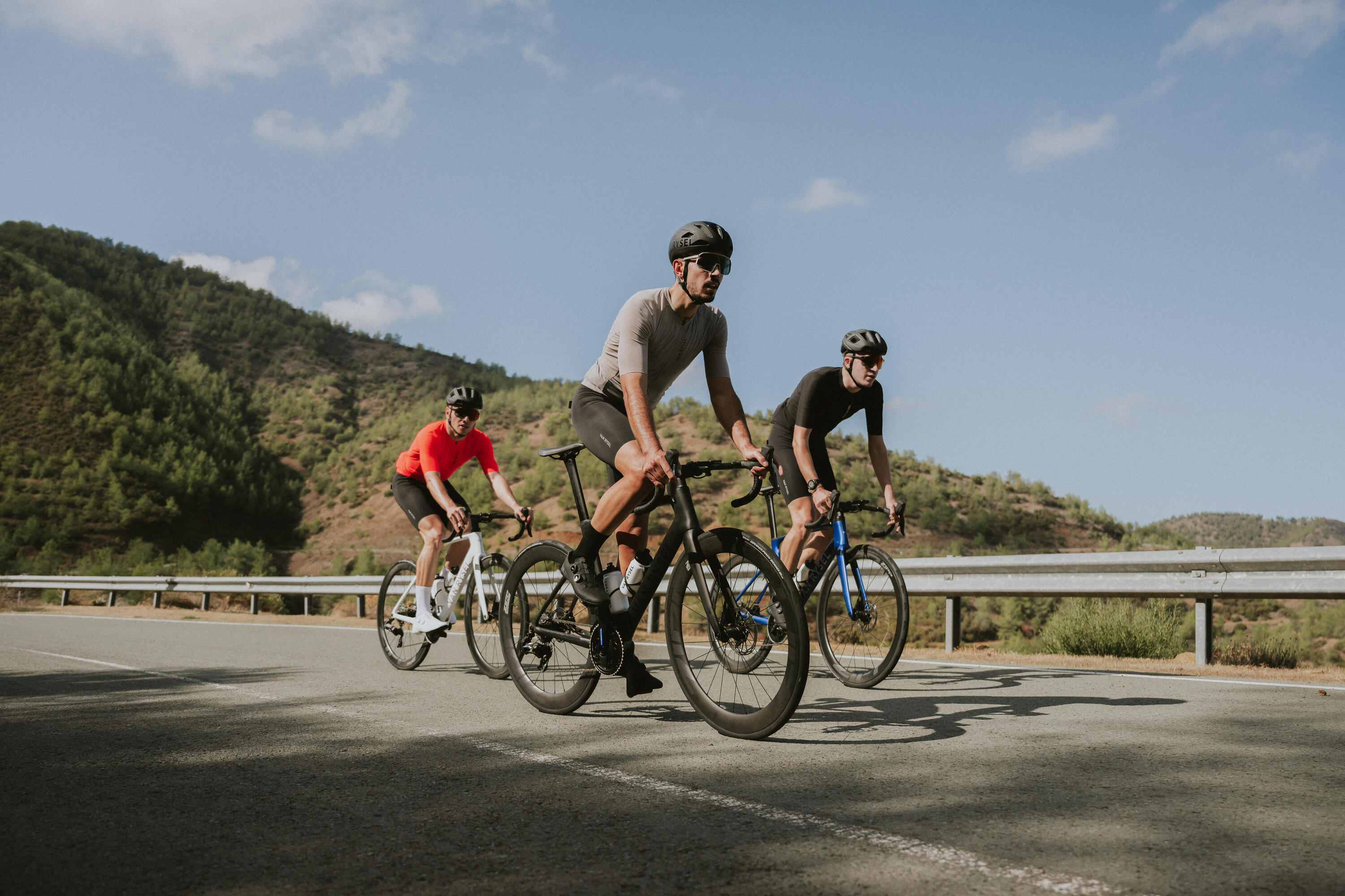 Van Rysel Unisex RCR 2 Short Sleeve Cycling Jersey - Breathable & Quick-Dry for Road Biking & Training - Perfect for Men & Women Cyclists
