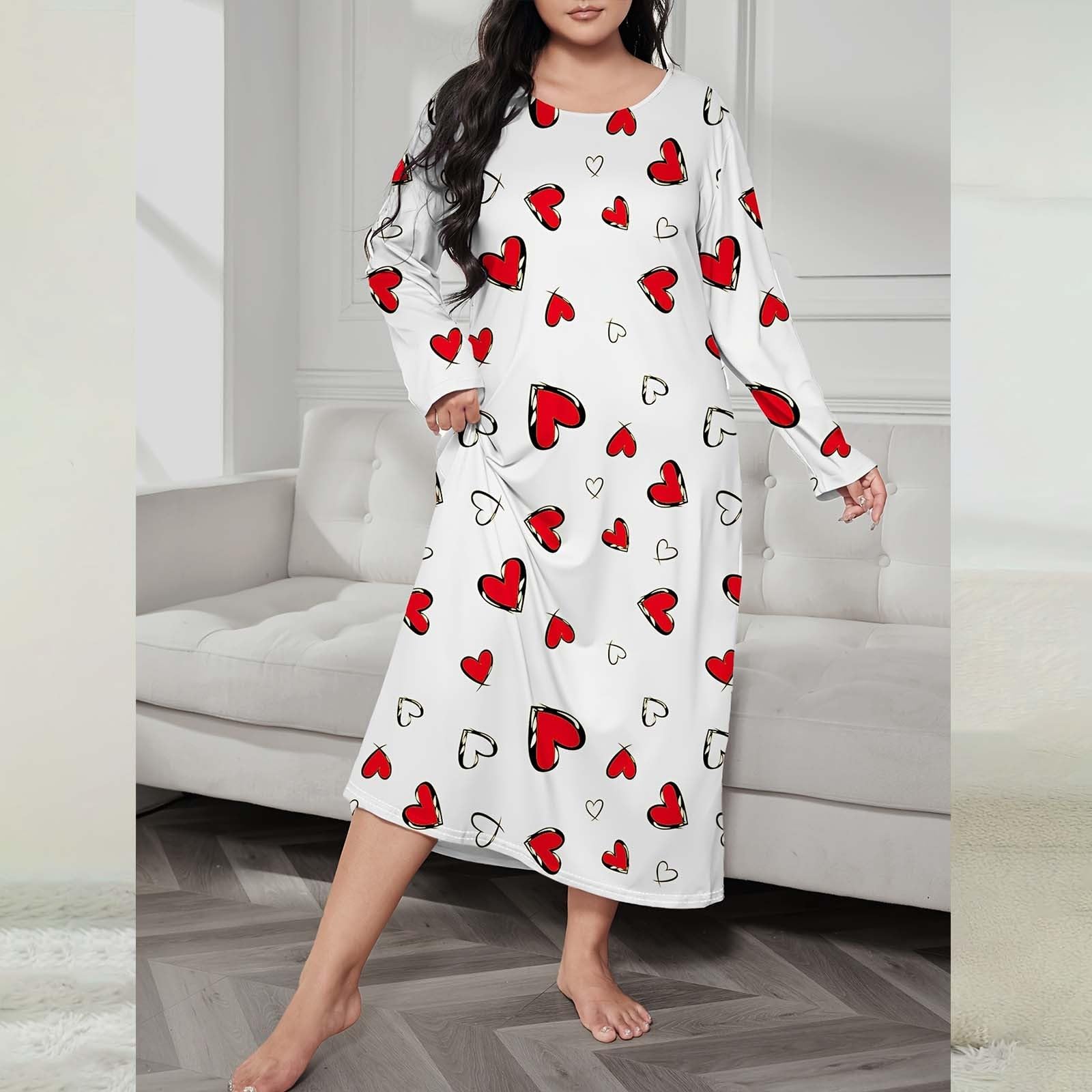 Plus Size Women's Nightgown - Heart Print Long Sleeve Sleep Dress for Comfortable Nights