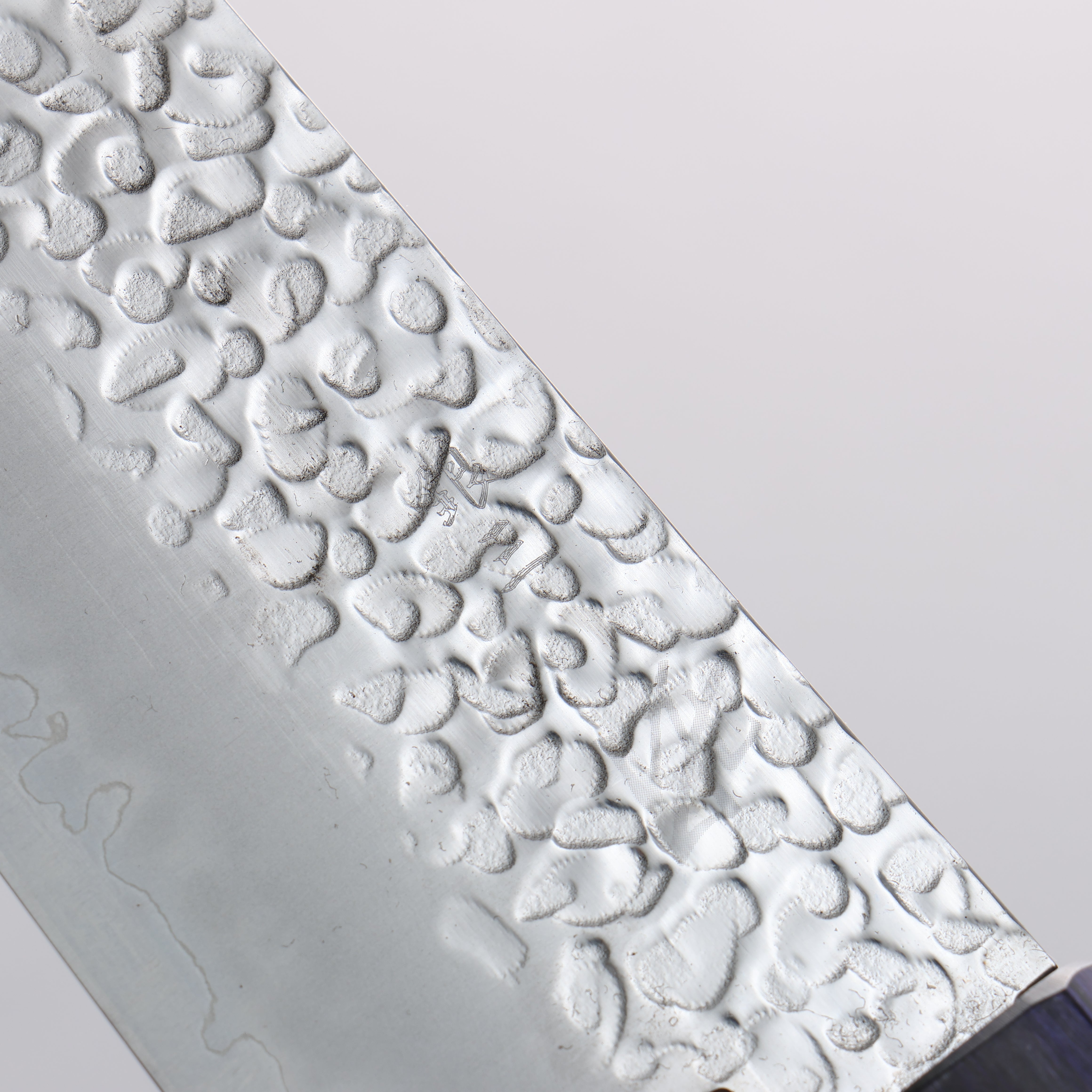 Premium Seisuke Silver Steel No.3 Hammered Bunka Knife 180mm - Japanese Chef Knife with Walnut & Double Blue Pakka Wood Handle - Perfect for Slicing, Dicing & Precision Vegetable Cutting