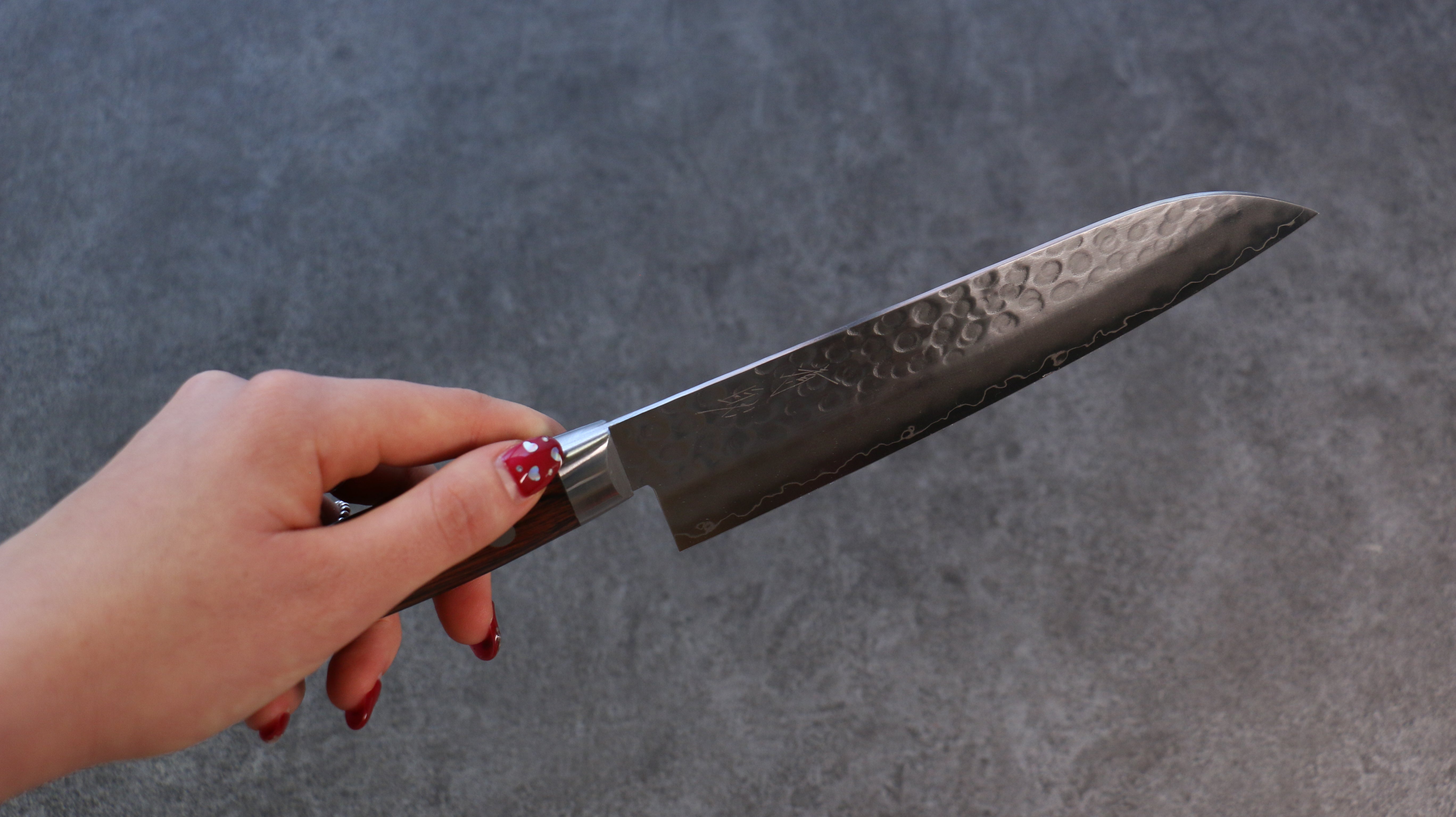 Premium Seisuke Swedish Steel Hammered Santoku Knife 165mm - Mahogany Handle - Professional Chef Knife for Slicing, Dicing, and Chopping Vegetables, Meat, and Fish - Ideal for Home Cooks and Professional Kitchens