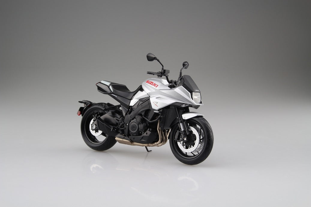 1/12 Scale AOSHIMA SUZUKI GSX-S1000S KATANA Motorcycle Model Kit - Metallic Mystic Silver for Collectors & Hobbyists | Perfect for Display, DIY Projects & Gift Giving