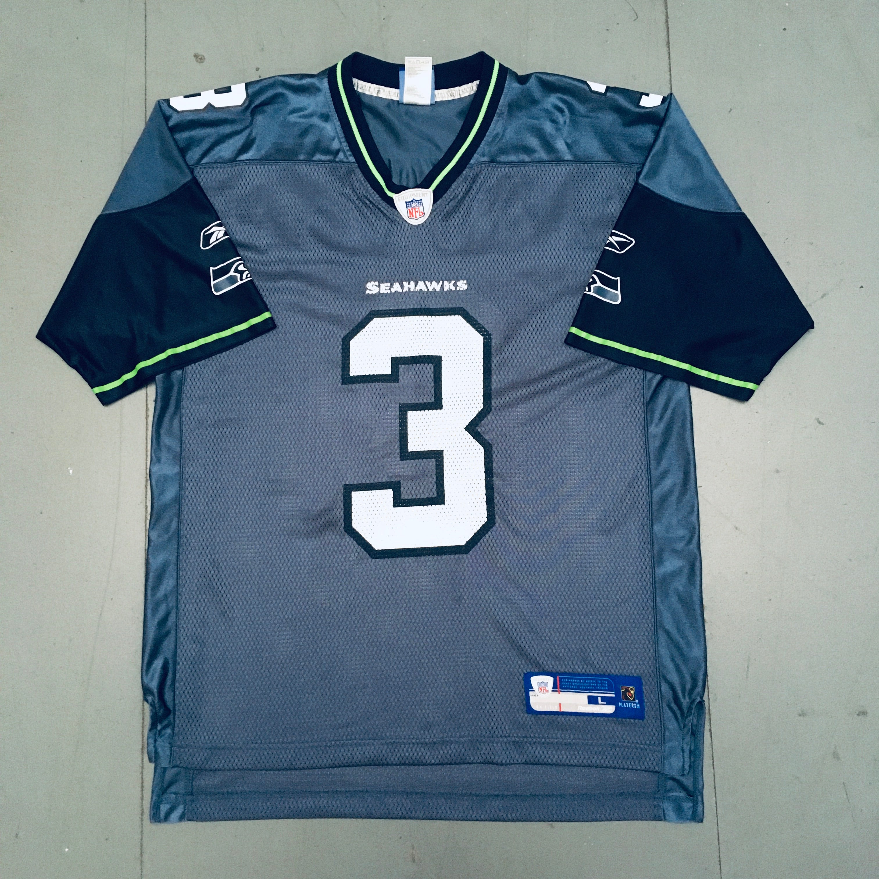 Seattle Seahawks Josh Brown 2006-2007 Large Jersey - Authentic NFL Football Fan Gear for Game Day & Sports Events