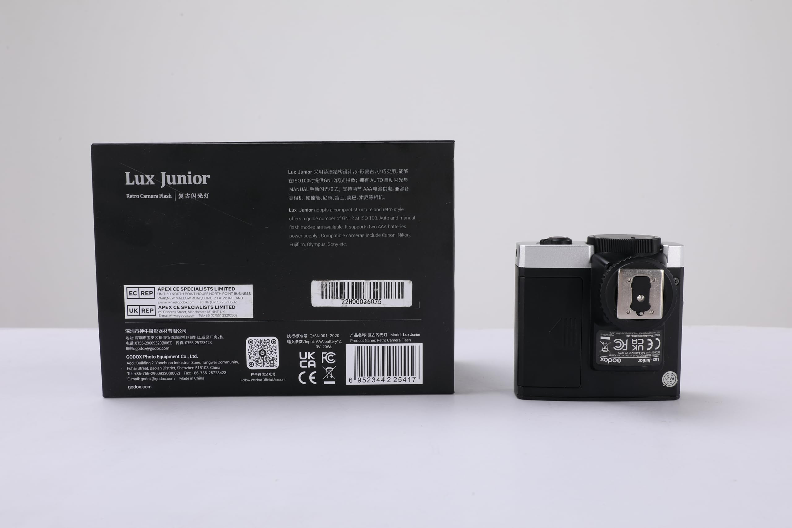 Godox Lux Junior Retro Camera Flash Speedlite - GN12, 6000K±200K CCT, Auto/Manual Modes (1/1-1/64 Power), 28mm Focal Length for Canon Nikon Sony Fuji Olympus DSLR & Mirrorless Cameras - Perfect for Portrait, Wedding & Event Photography